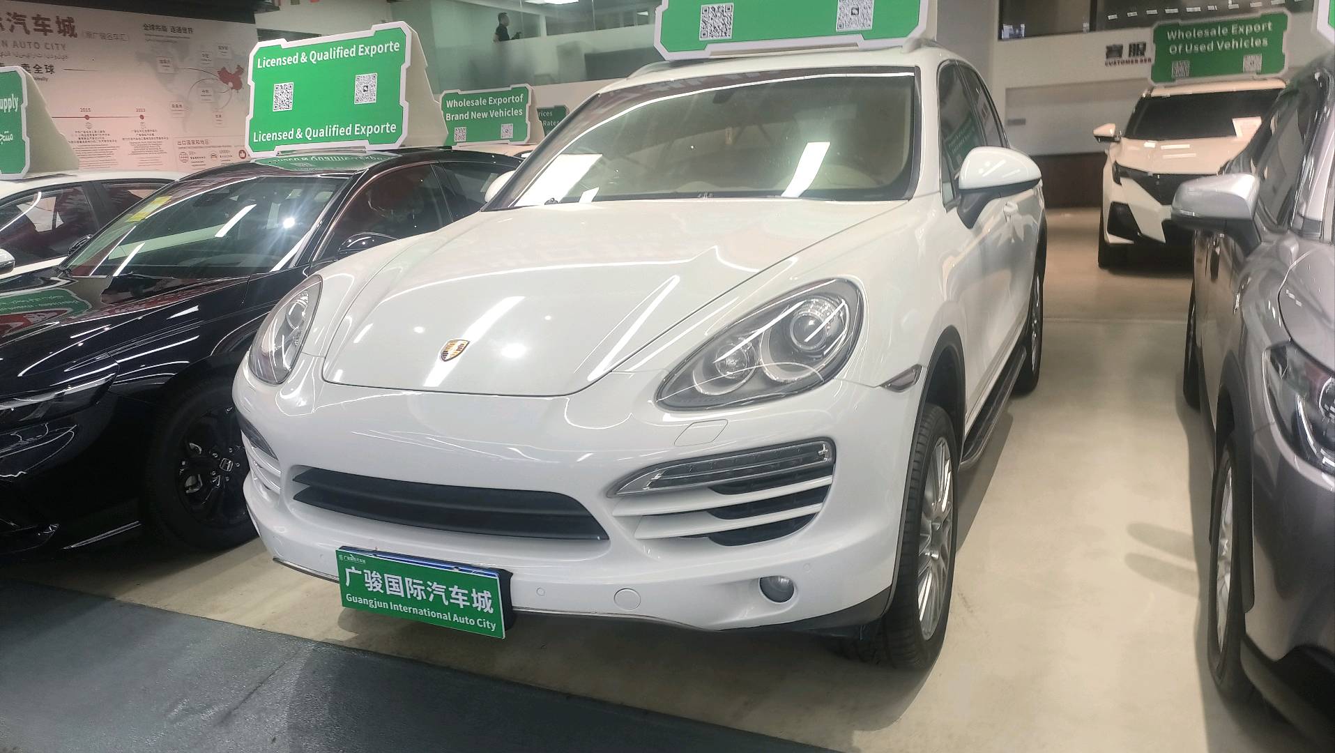 2014 Cayenne Platinum Edition 3.0T