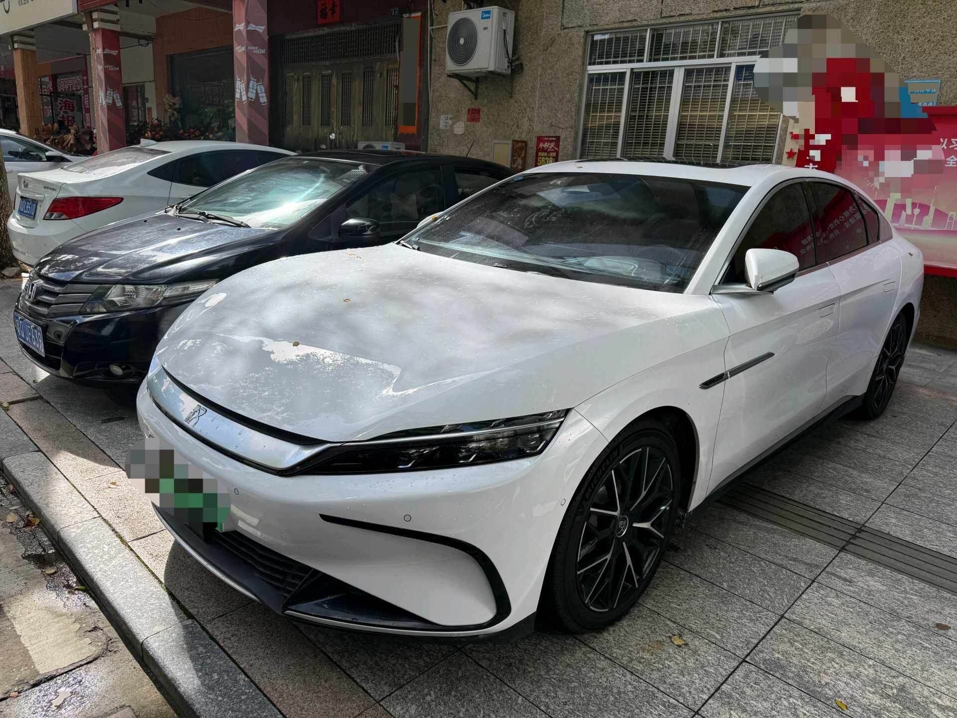 HAN Chusheng Ban 610KM Four Wheel Drive Premium Type