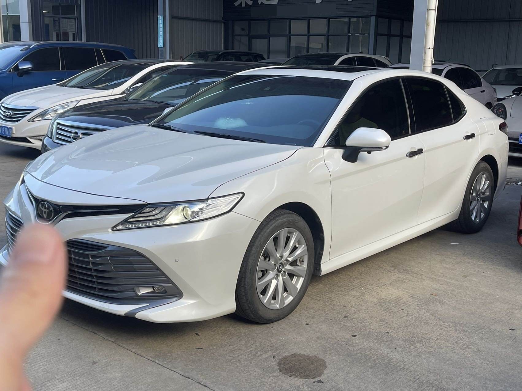 2019 Camry 2.0G CVT Luxury Edition (Facelift)