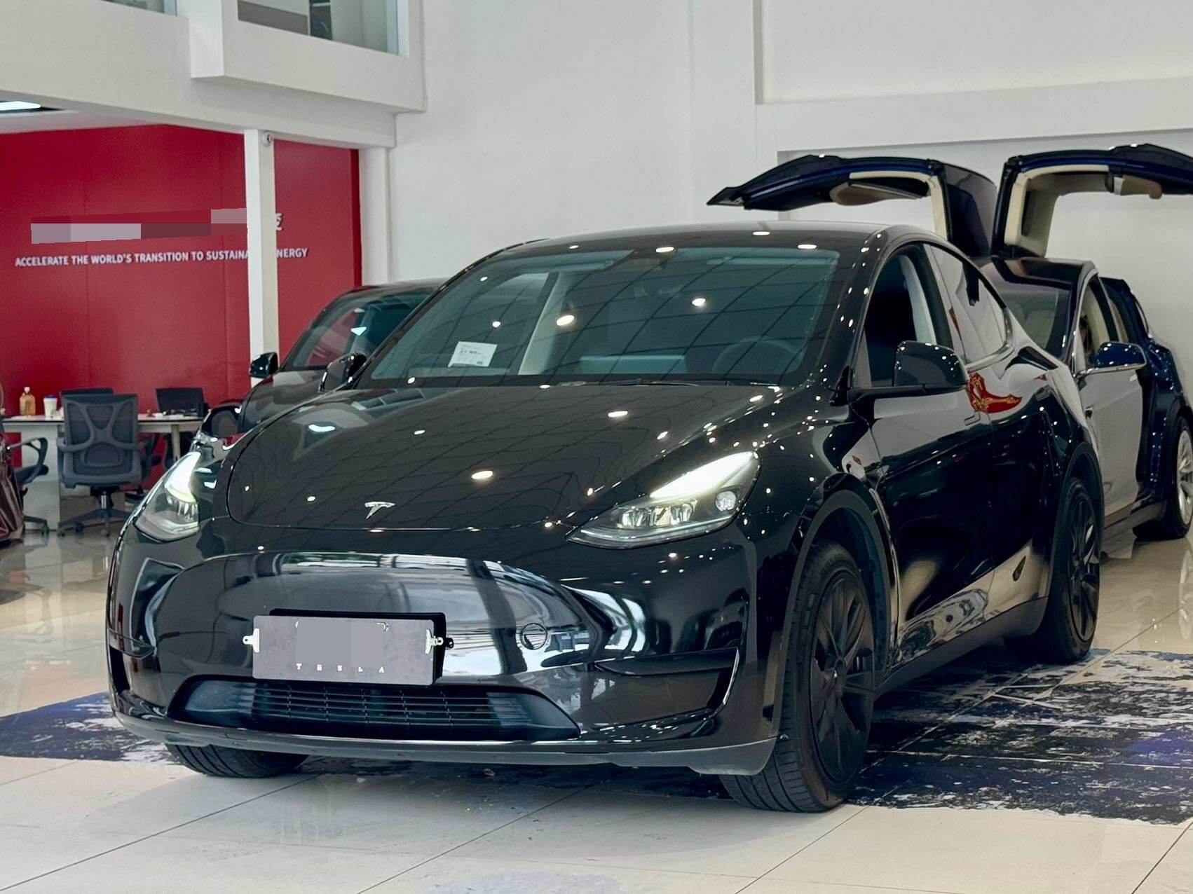 Model Y 后轮驱动版