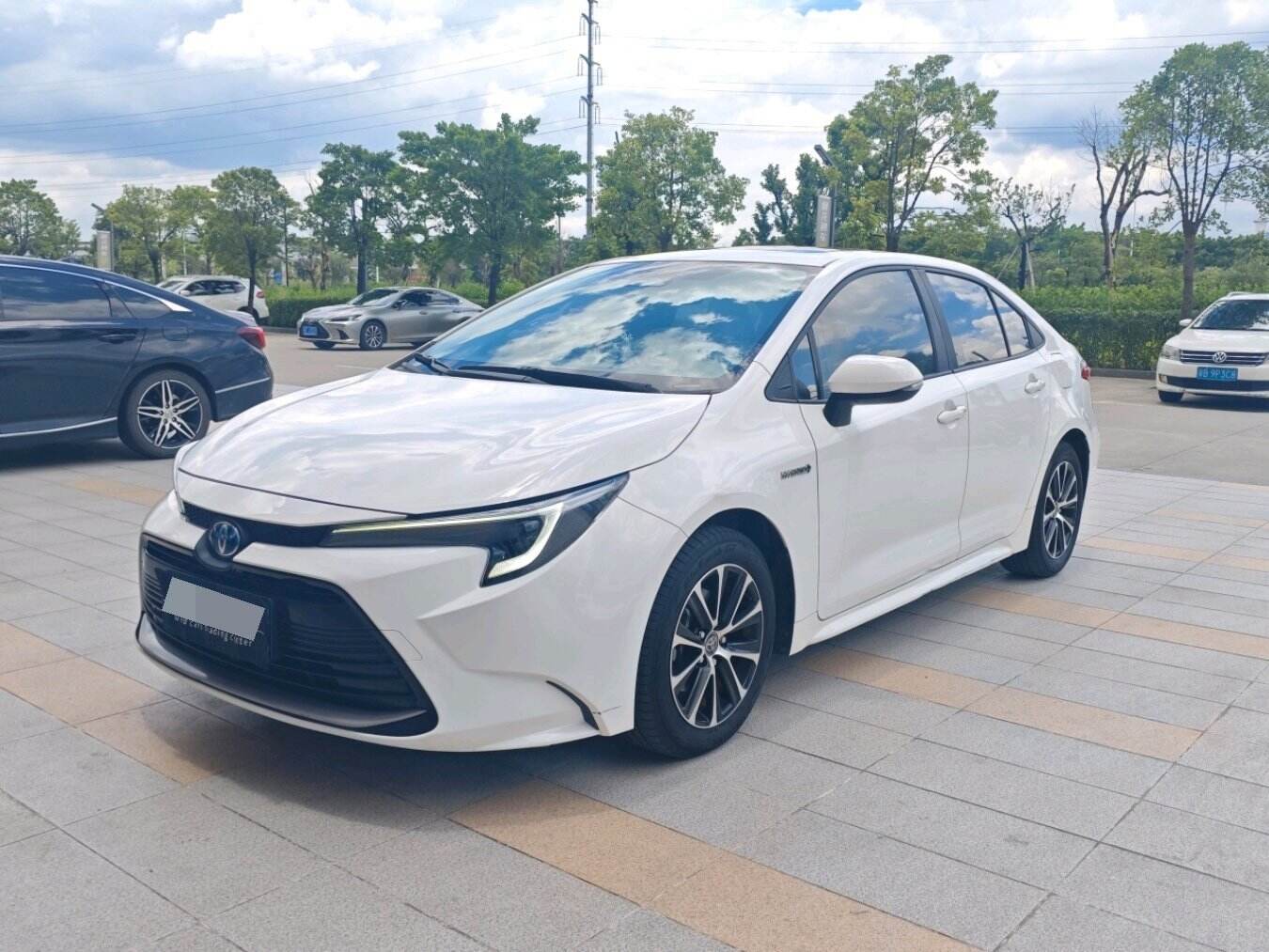 2023 Levin Hybrid 1.8 CVT Smart Hybrid Luxury Edition