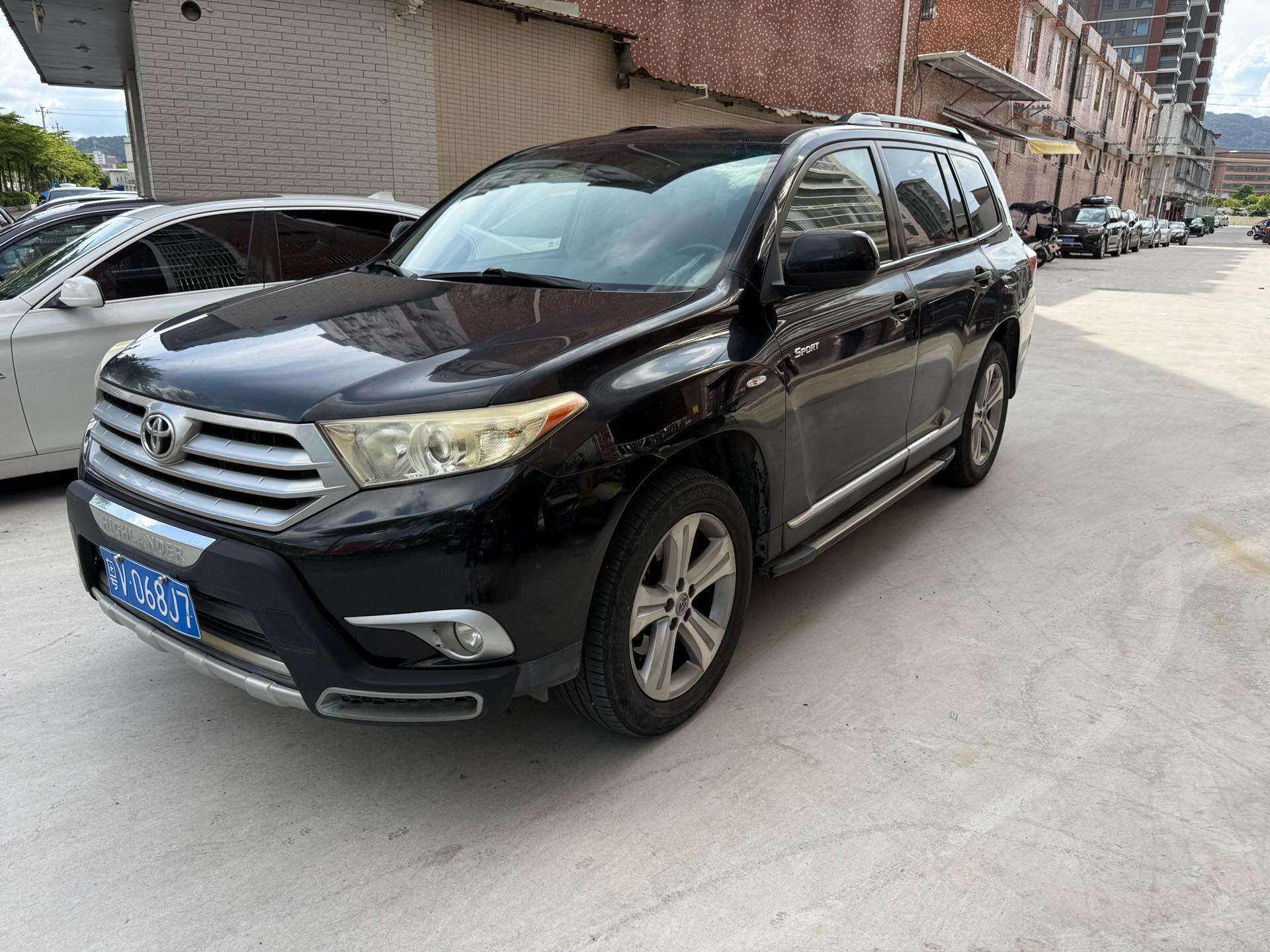 2012 Highlander 2.7 2WD 7-seat Luxury Edition