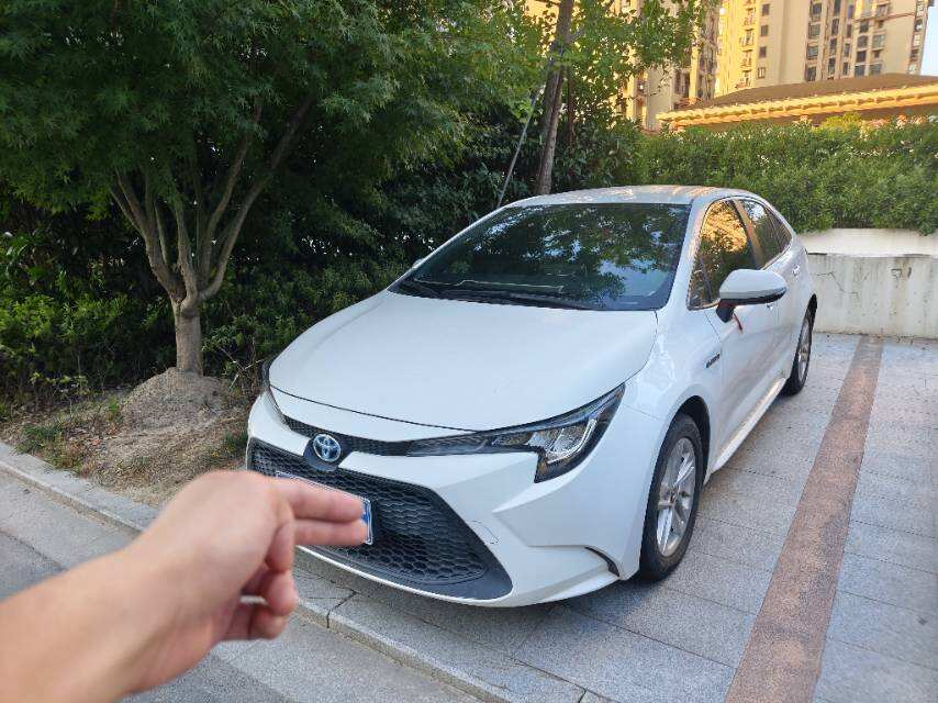 2021 Levin Hybrid 1.8H CVT Luxury Edition