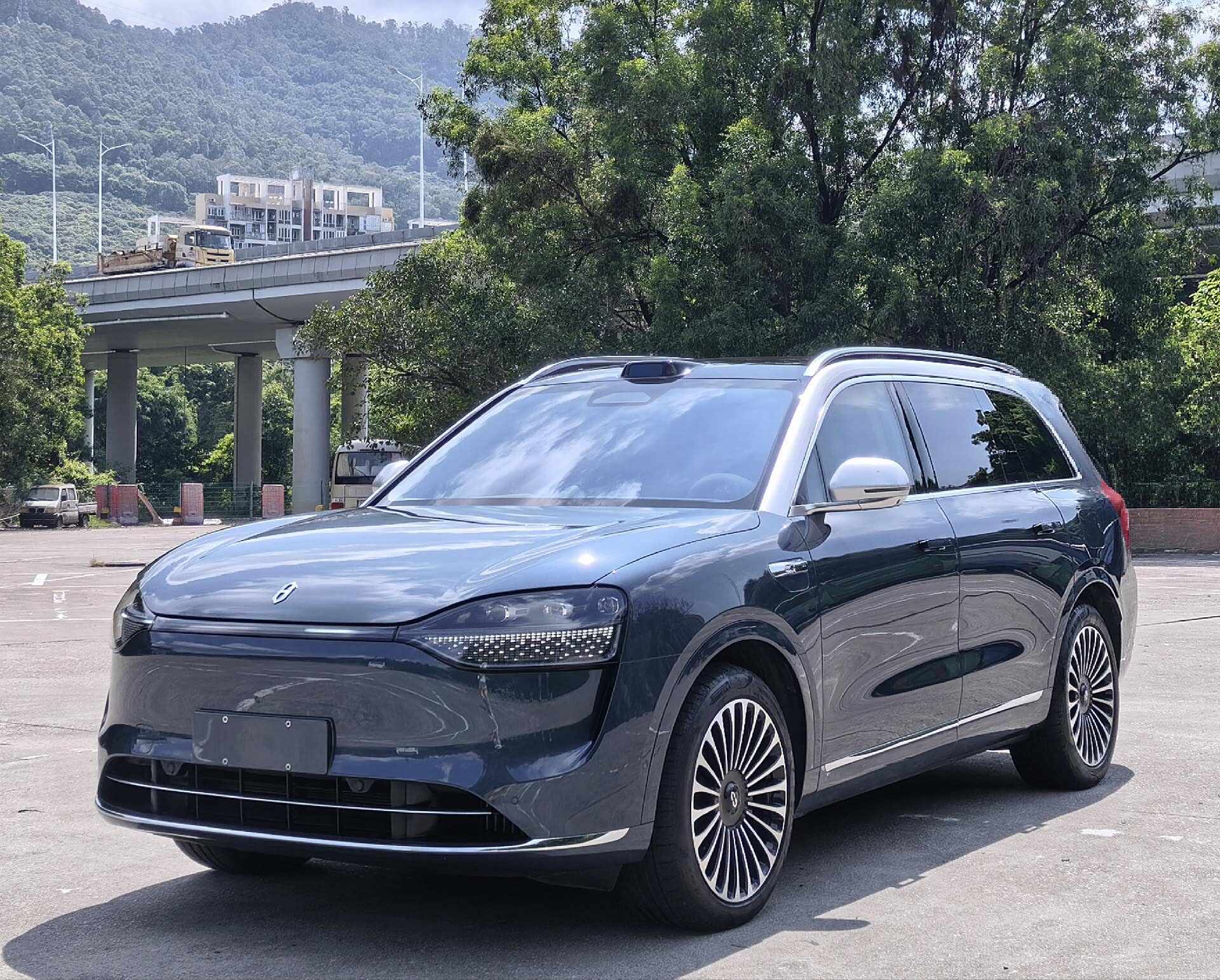 问界M9 增程Ultra版42kWh