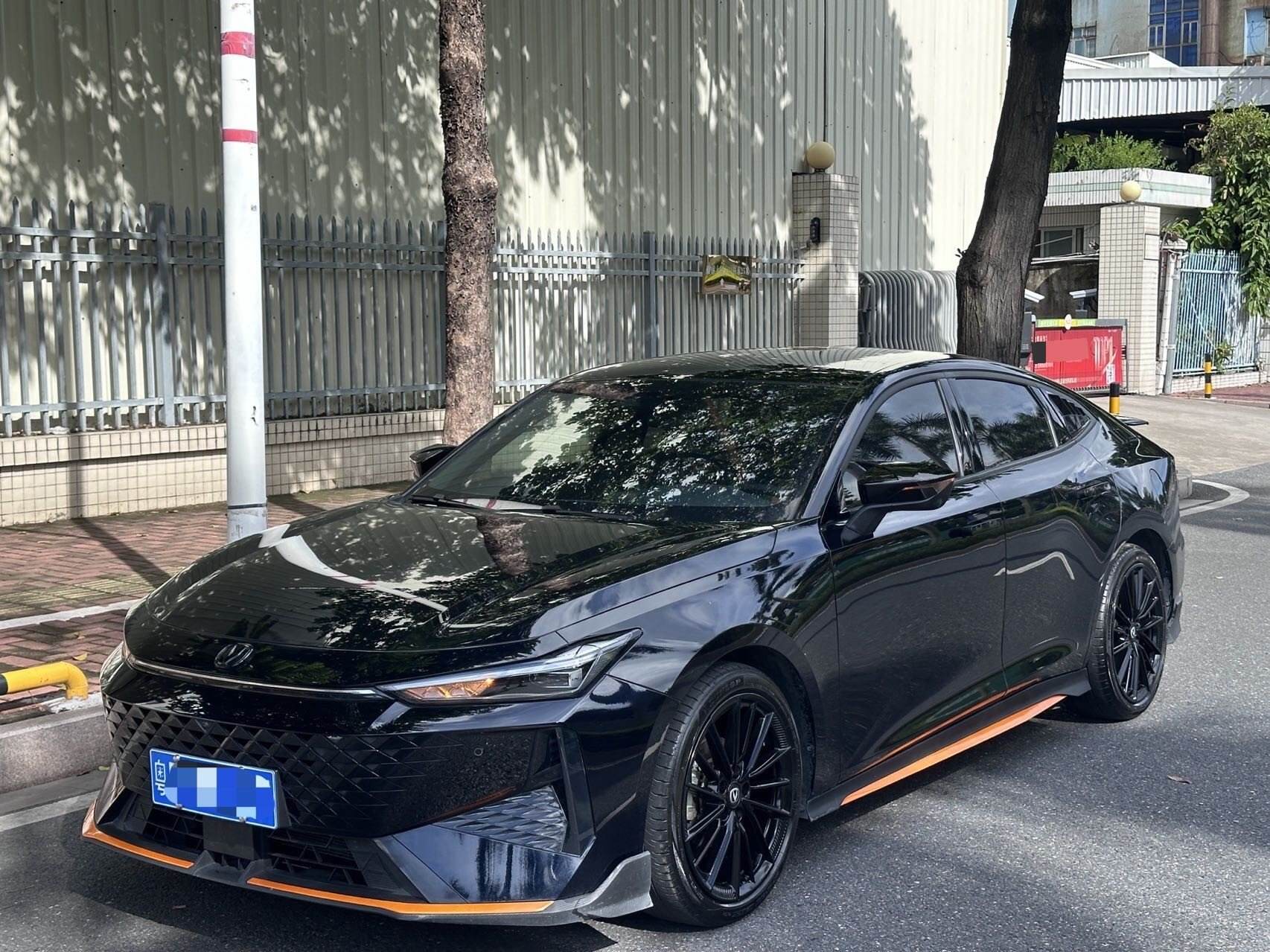 UNI-V 1.5T Premium Sport