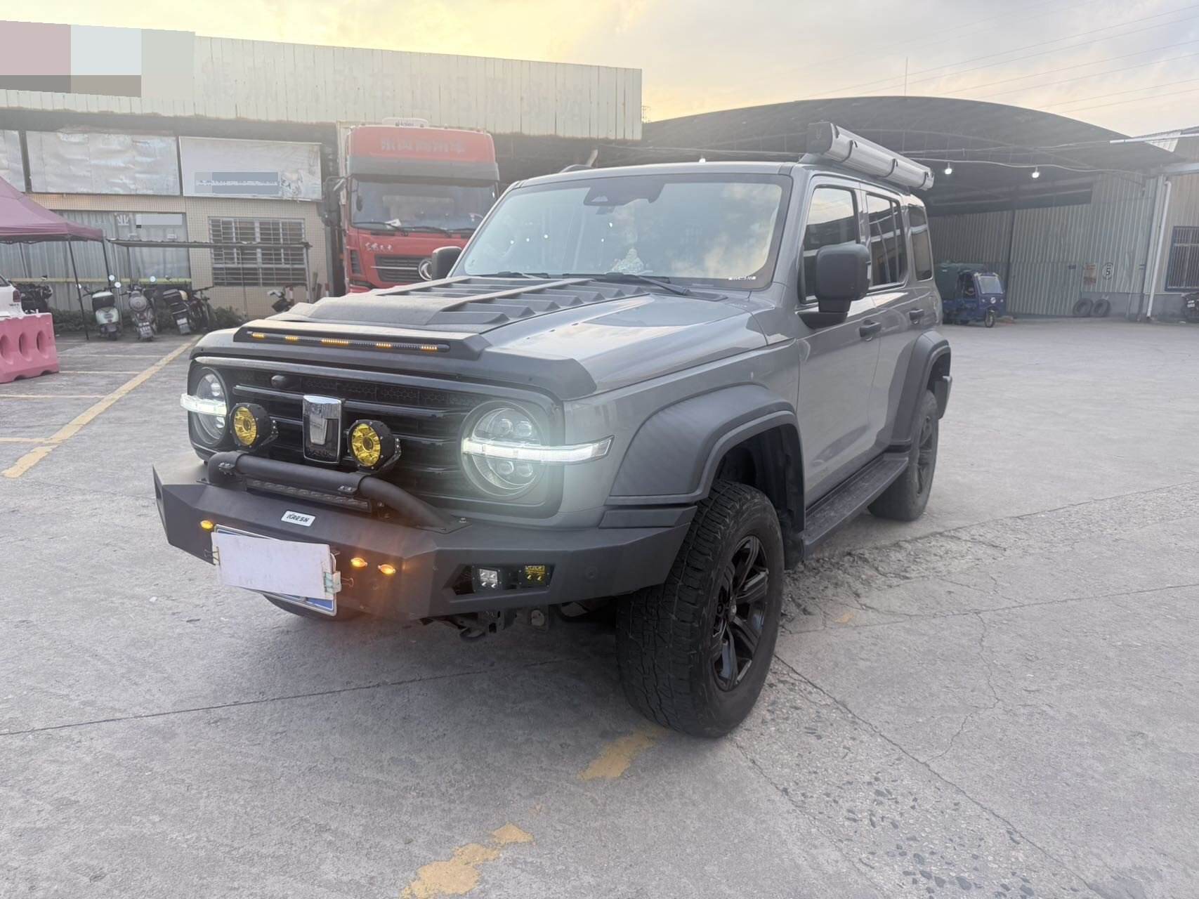 坦克300 2.0T 越野版 Explorer