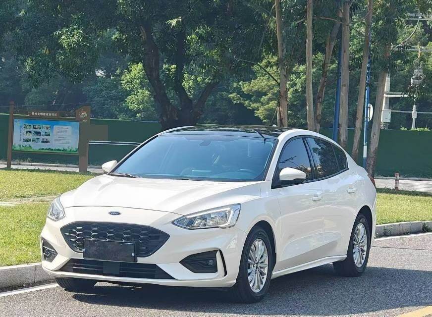 Fiesta Sedan 1.5T EcoBoost 180 Sharp Type