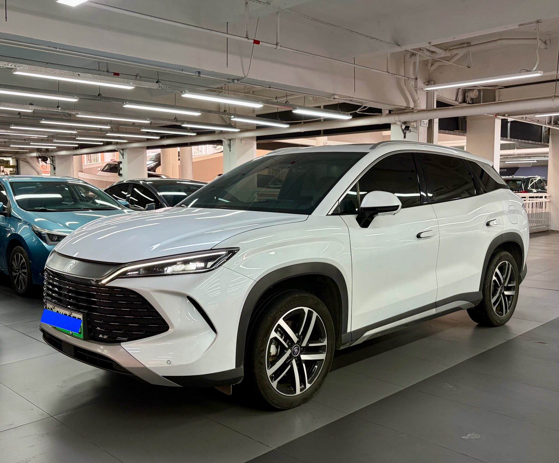 Song L DM-i 1.5 CVT 112km Leading