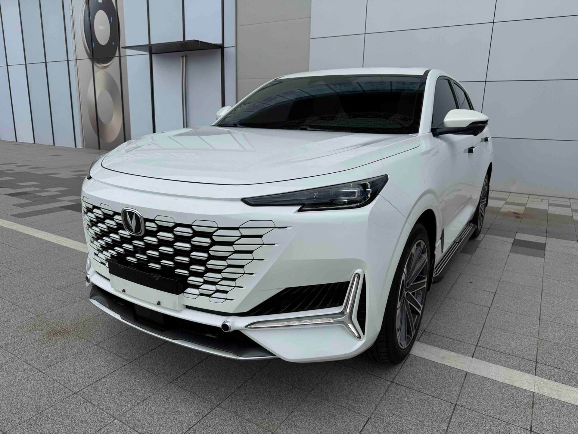 UNI-K 2.0T Luxury Edition