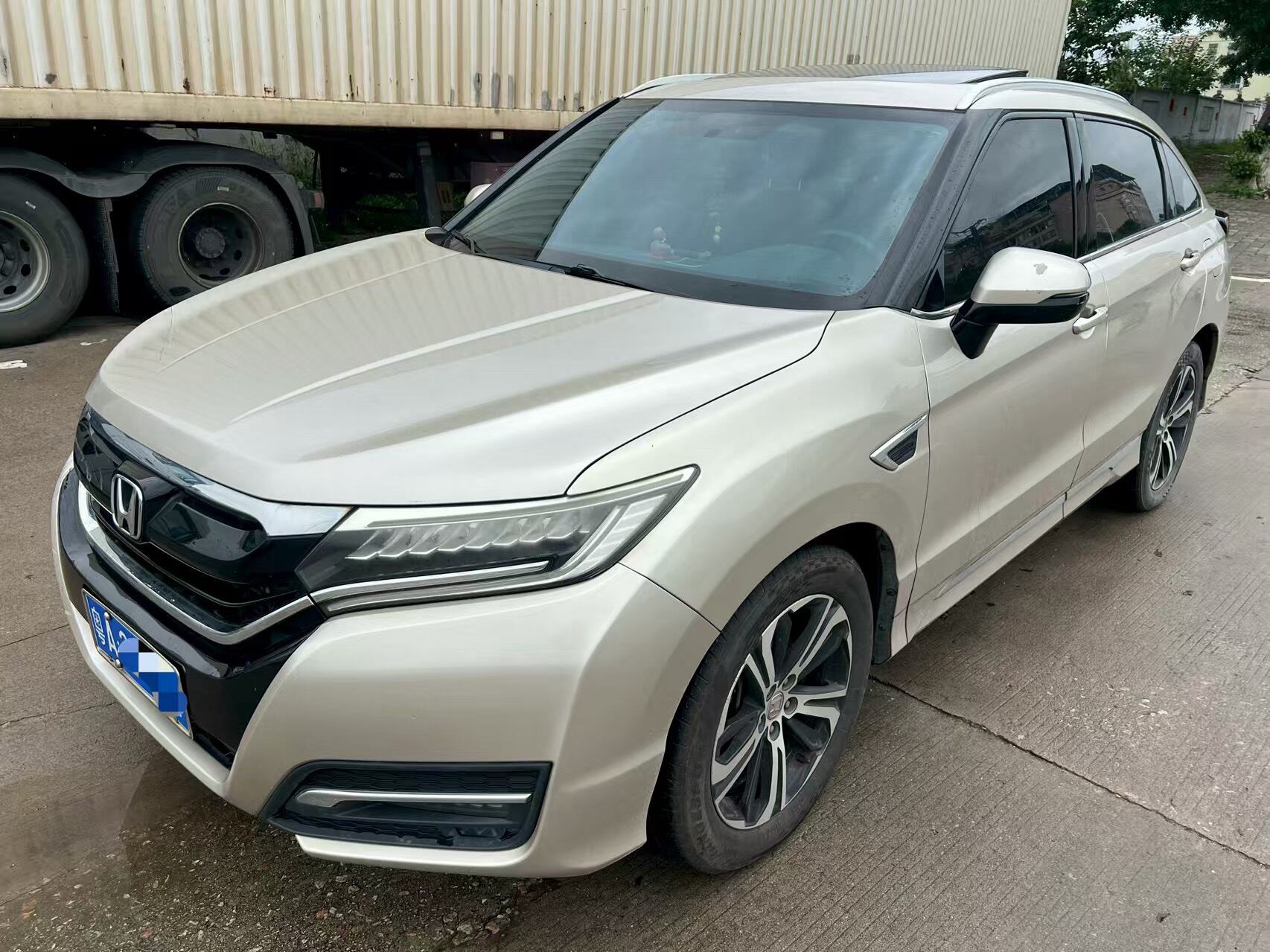 UR-V 2.0T 370TURBO Two-Wheel Drive Luxury Edition