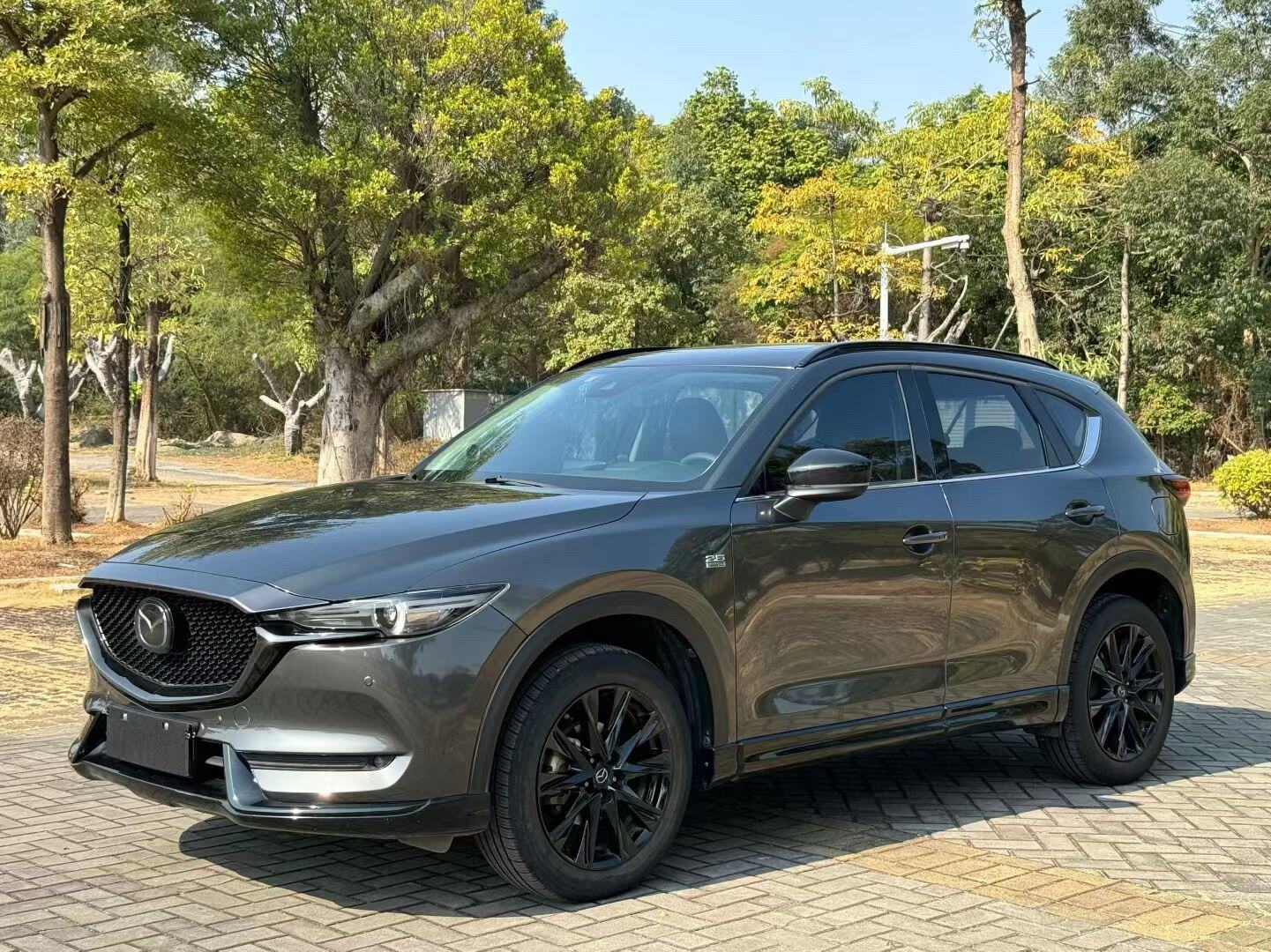 CX-5 2.5 Four-Wheel Drive Black Knight