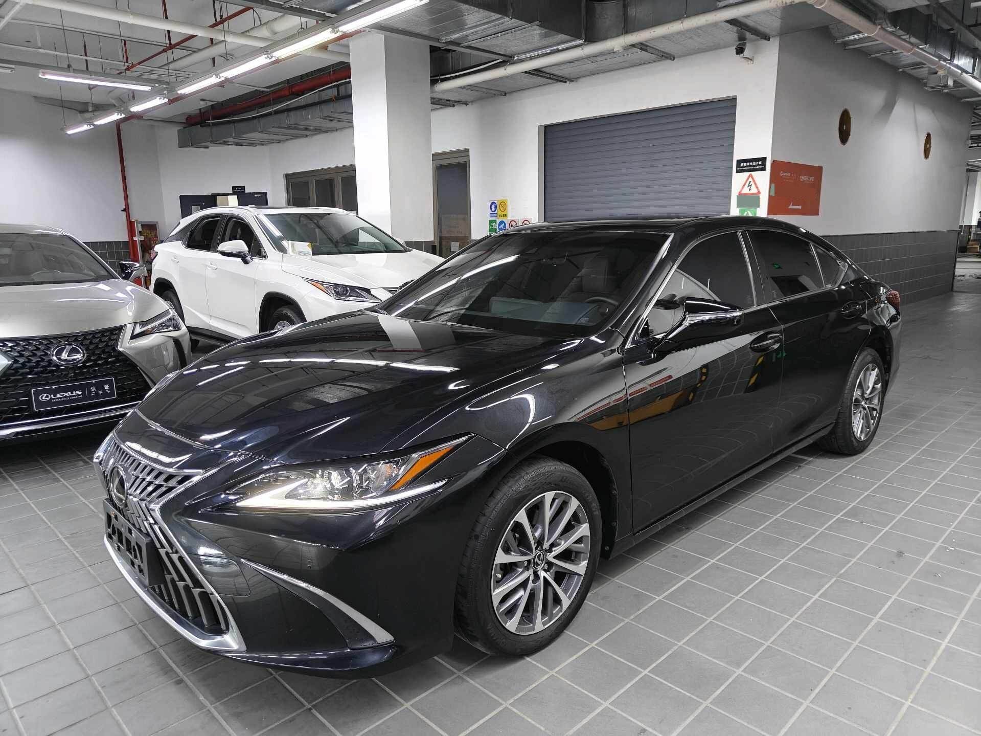 2022 ES200 2.0 CVT Excellence Edition