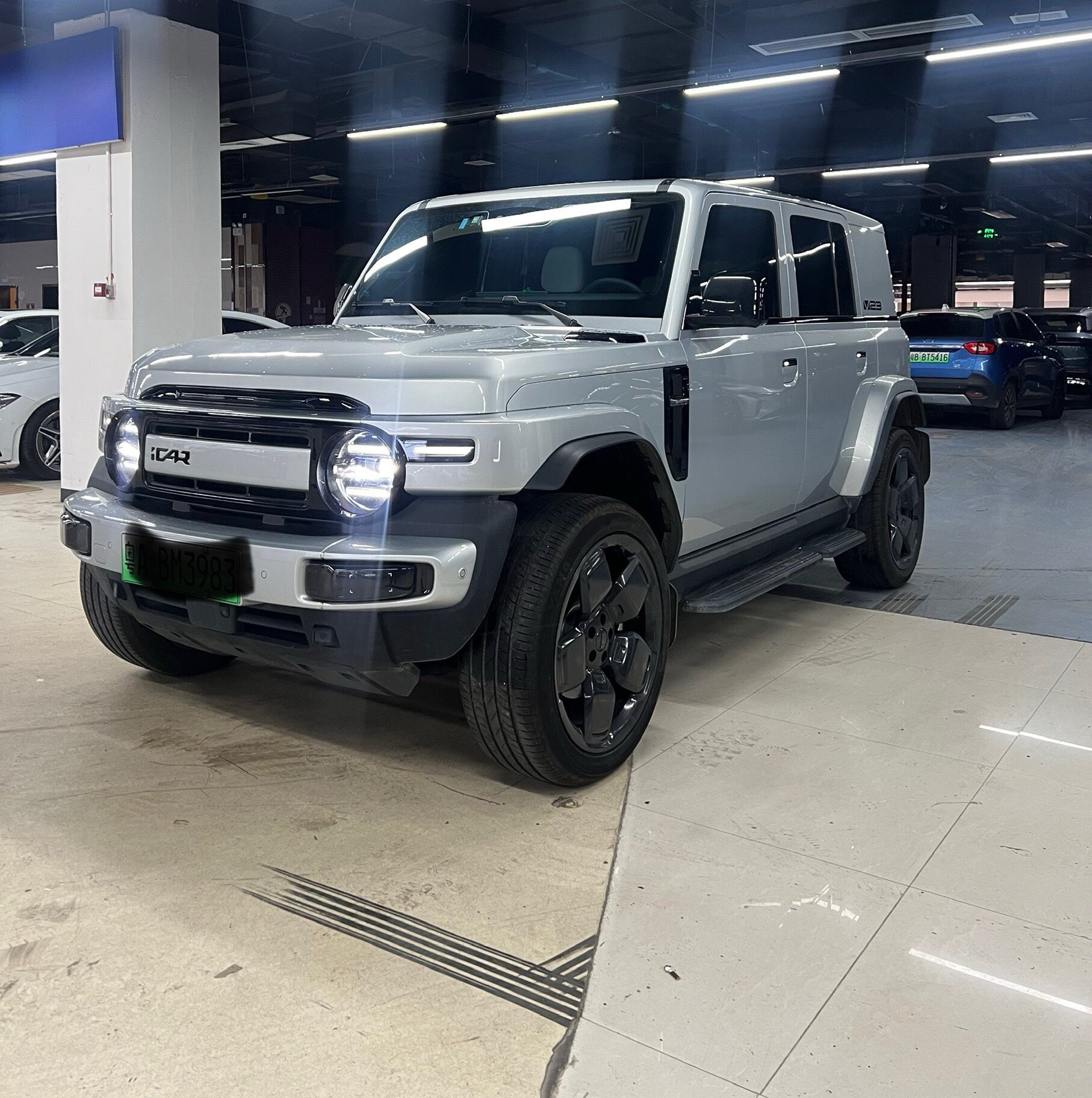 2025 iCAR V23 501 Chetyrekhchelovechnaya Zhizhzhayevaya Versiya