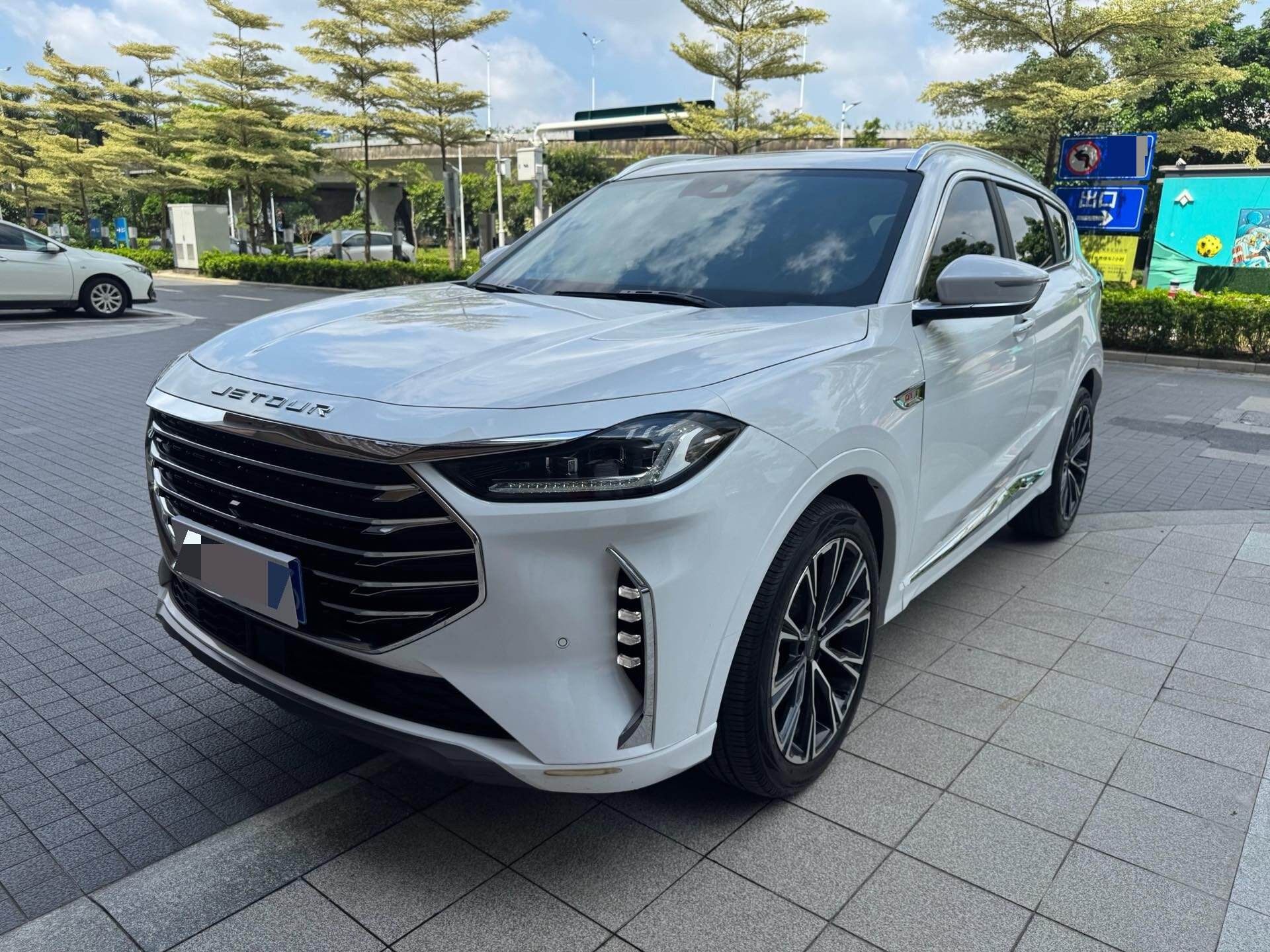 X70 PLUS 1.6T Tian 5-seat