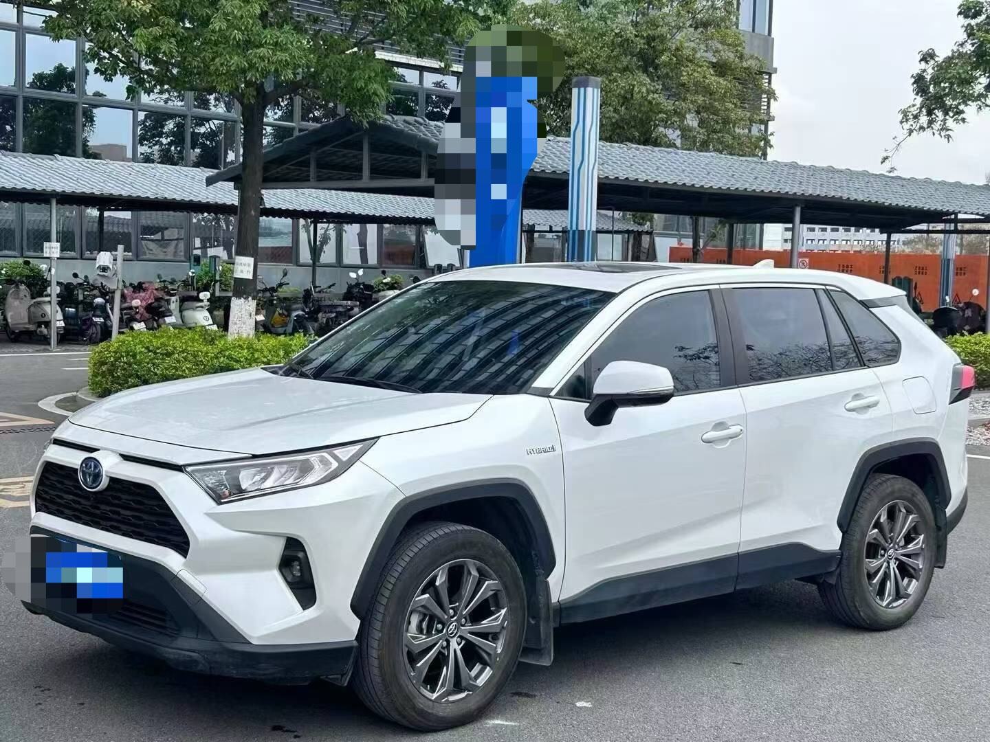 2023 RAV4 Rongfang Dual-Engine 2.5 CVT Two-Wheel Drive Elite Edition