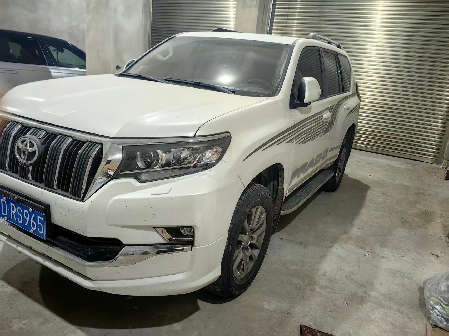 Prado 3.5 TX-L (后挂备胎)