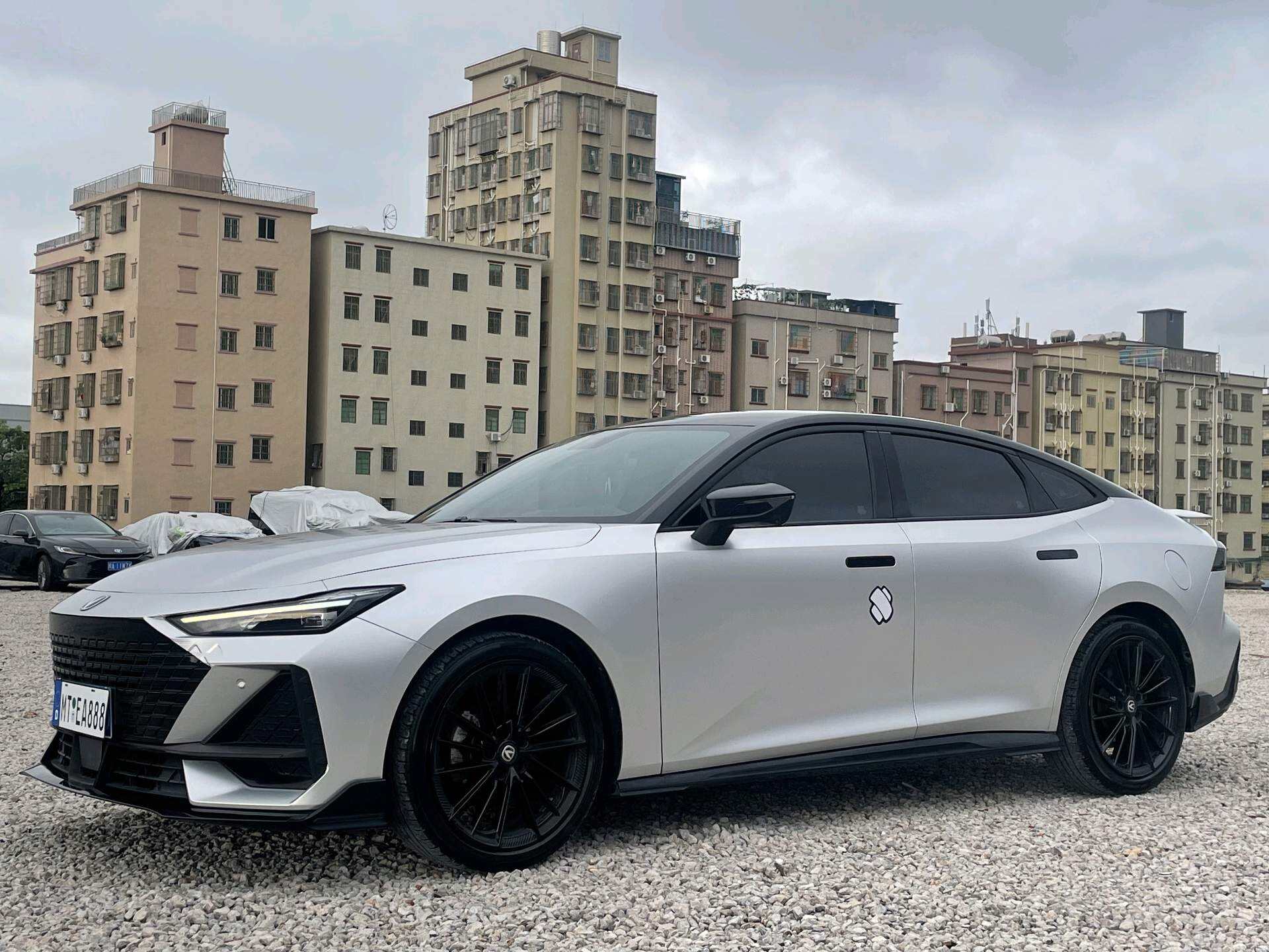 UNI-V 1.5T Yunyuanban