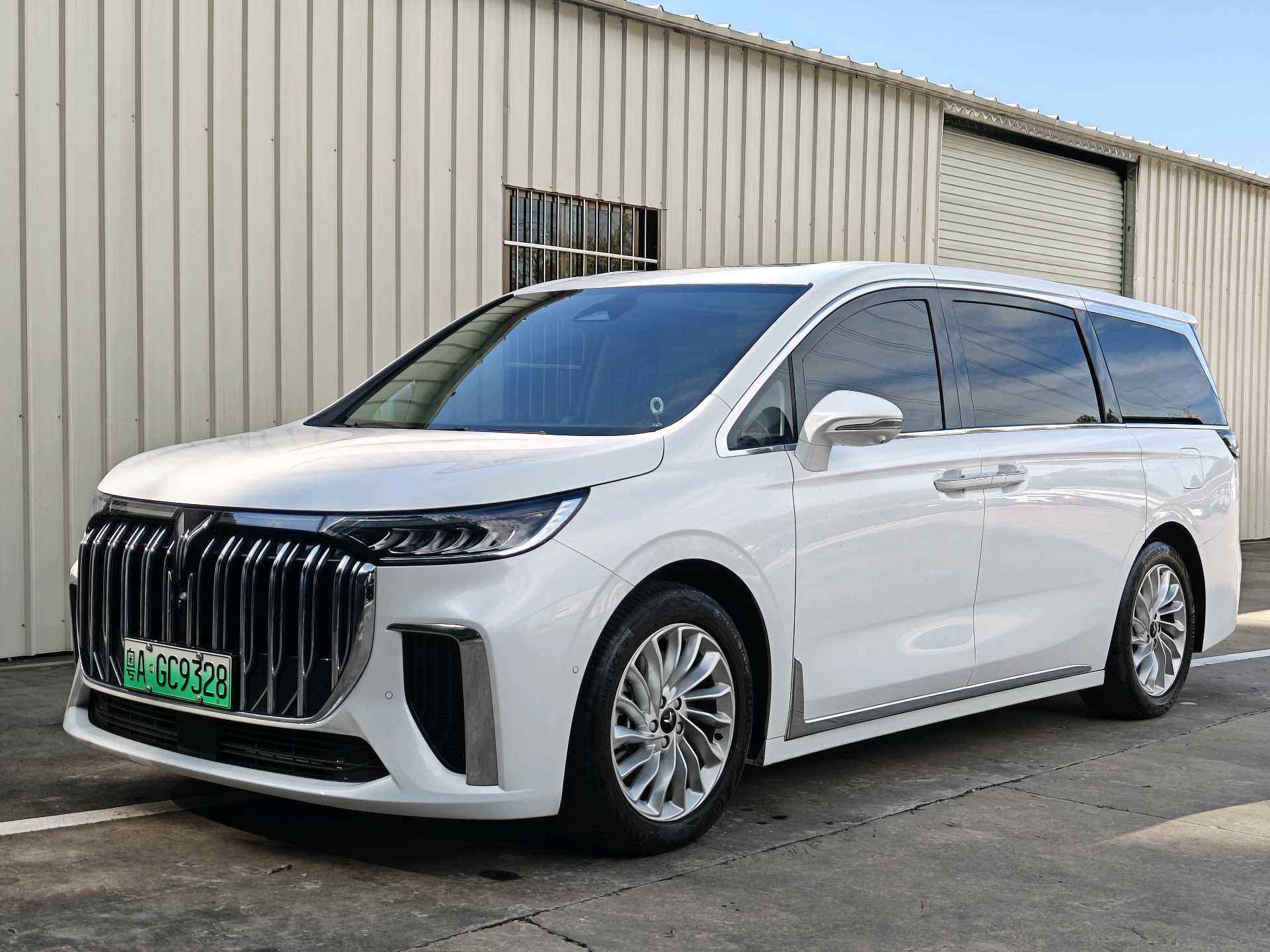 梦想家 PHEV 1.5T 超长续航尊贵版
