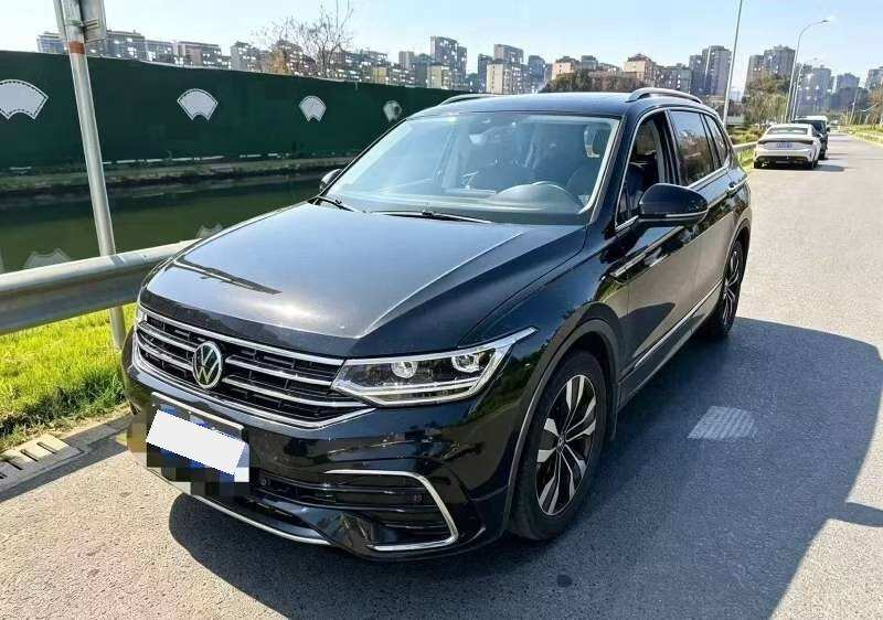 2023 Tuguan L R-Line 2.0TSI 330TSI 2WD R-Line Premium