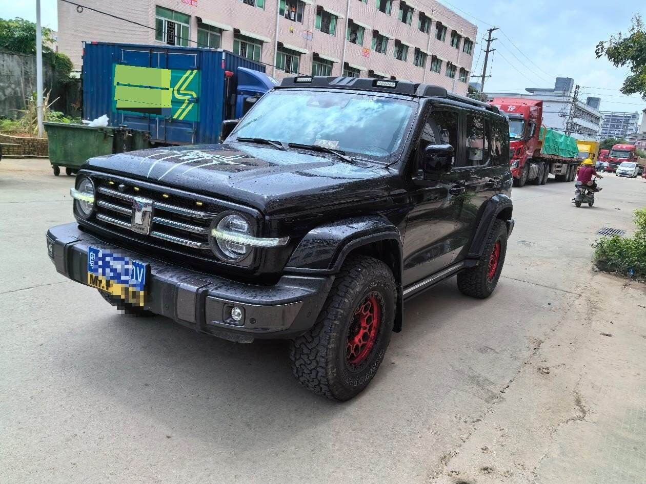 坦克300 2.0T 城市版 很有型