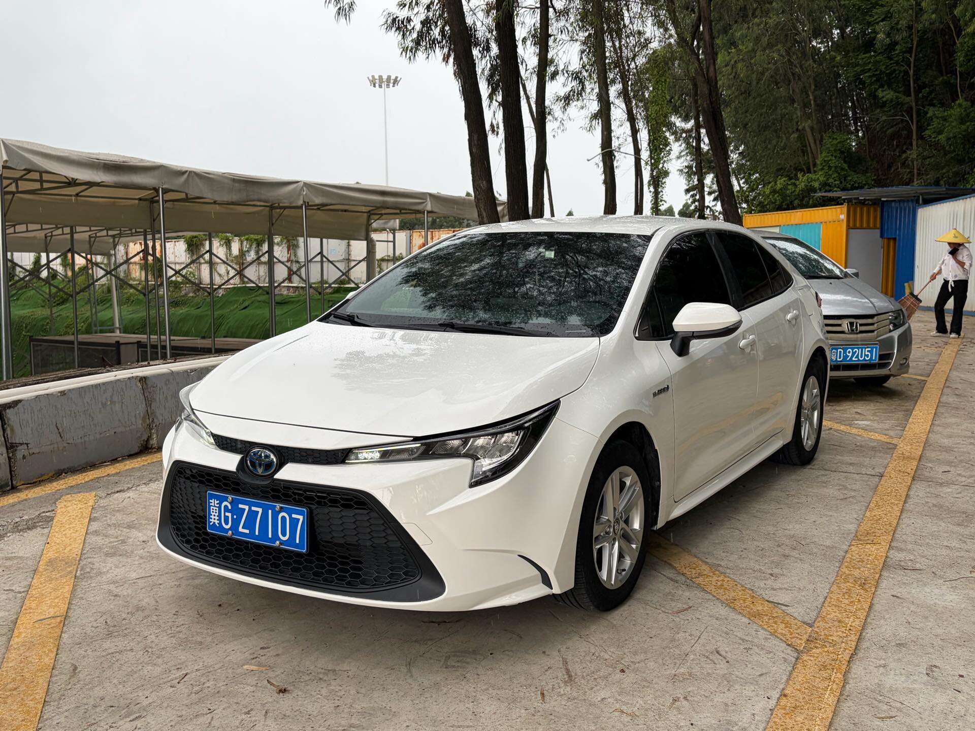 2021 Levin Hybrid 1.8H CVT Luxury Edition