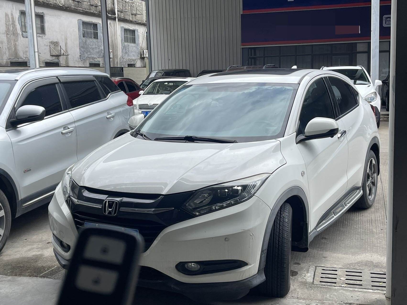 Binyi 1.8 CVT FWD Pioneer