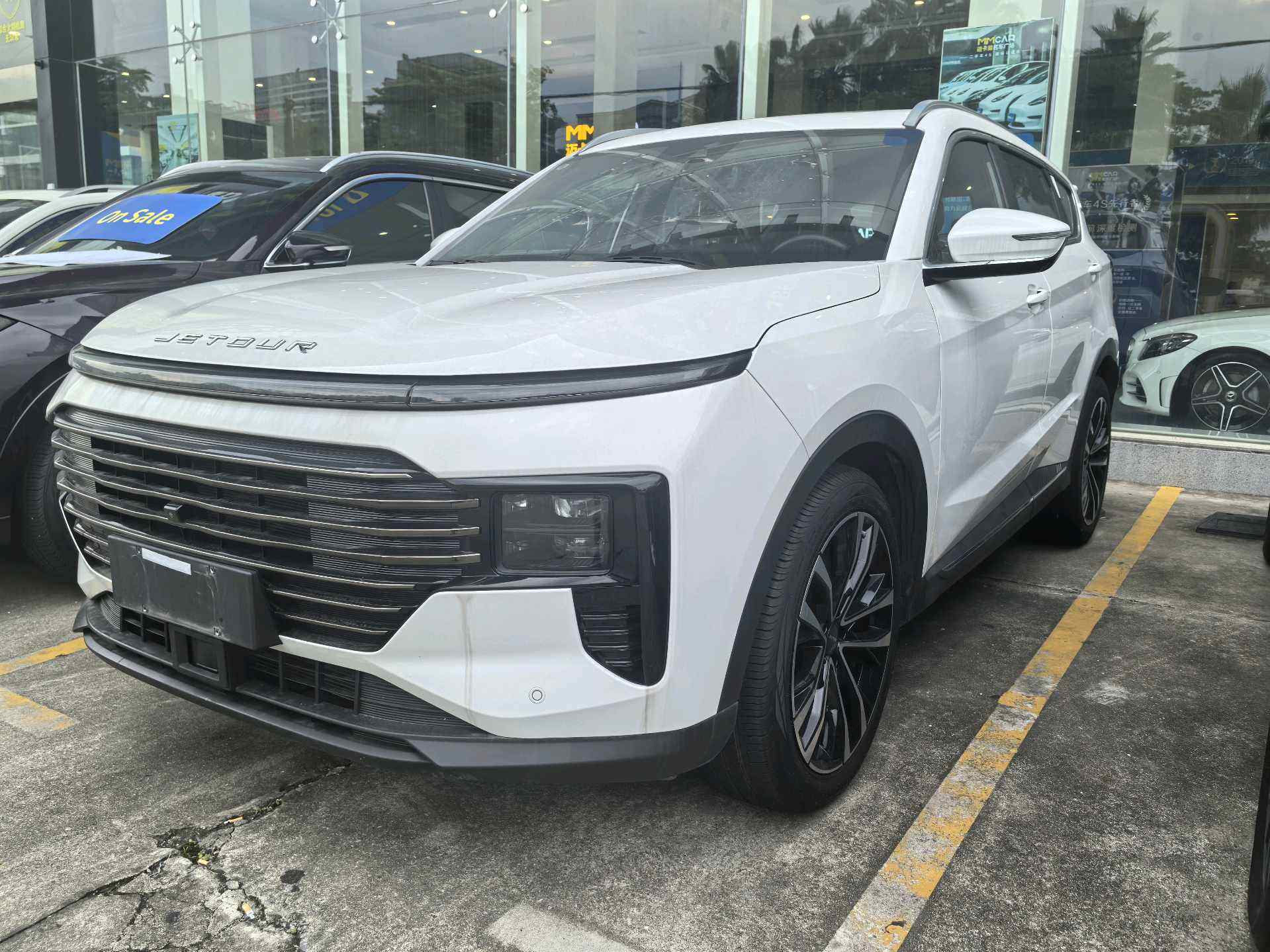 2025 X70 PLUS 1.5T Flagship Edition 5-seat