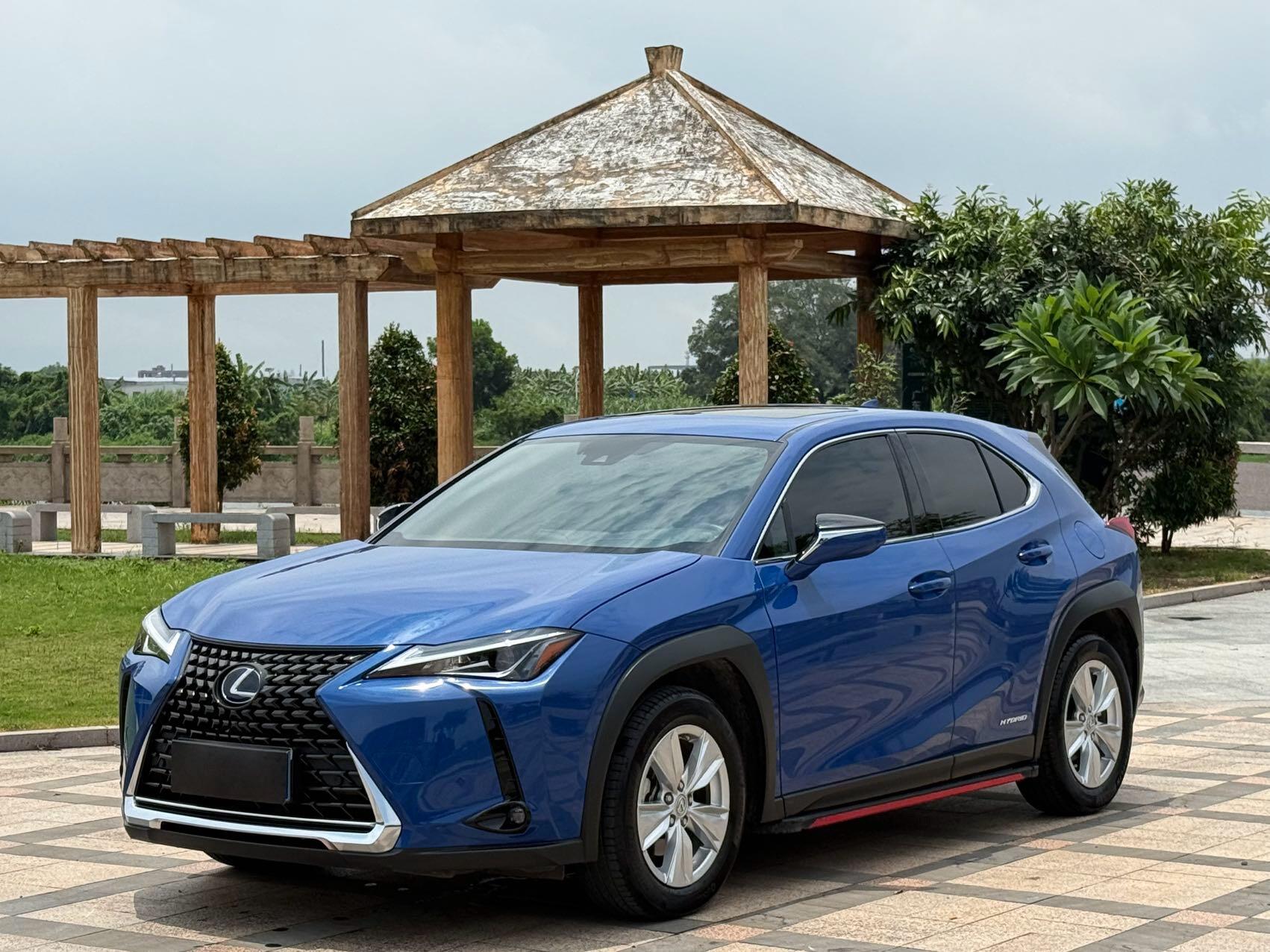 2020 UX260h 2.0 CVT 探·趣版