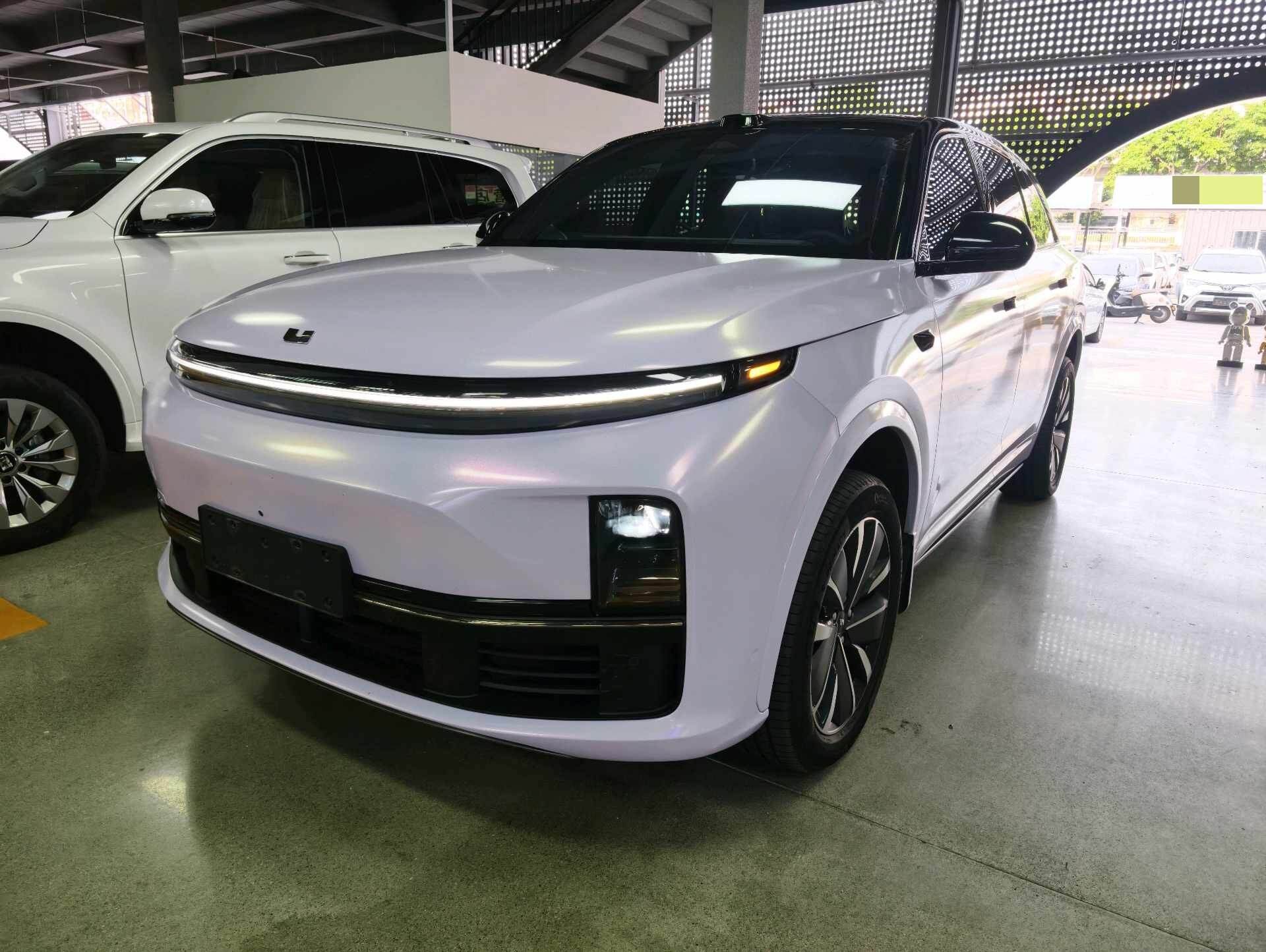 2025 L7 Max Smart Refresh Edition
