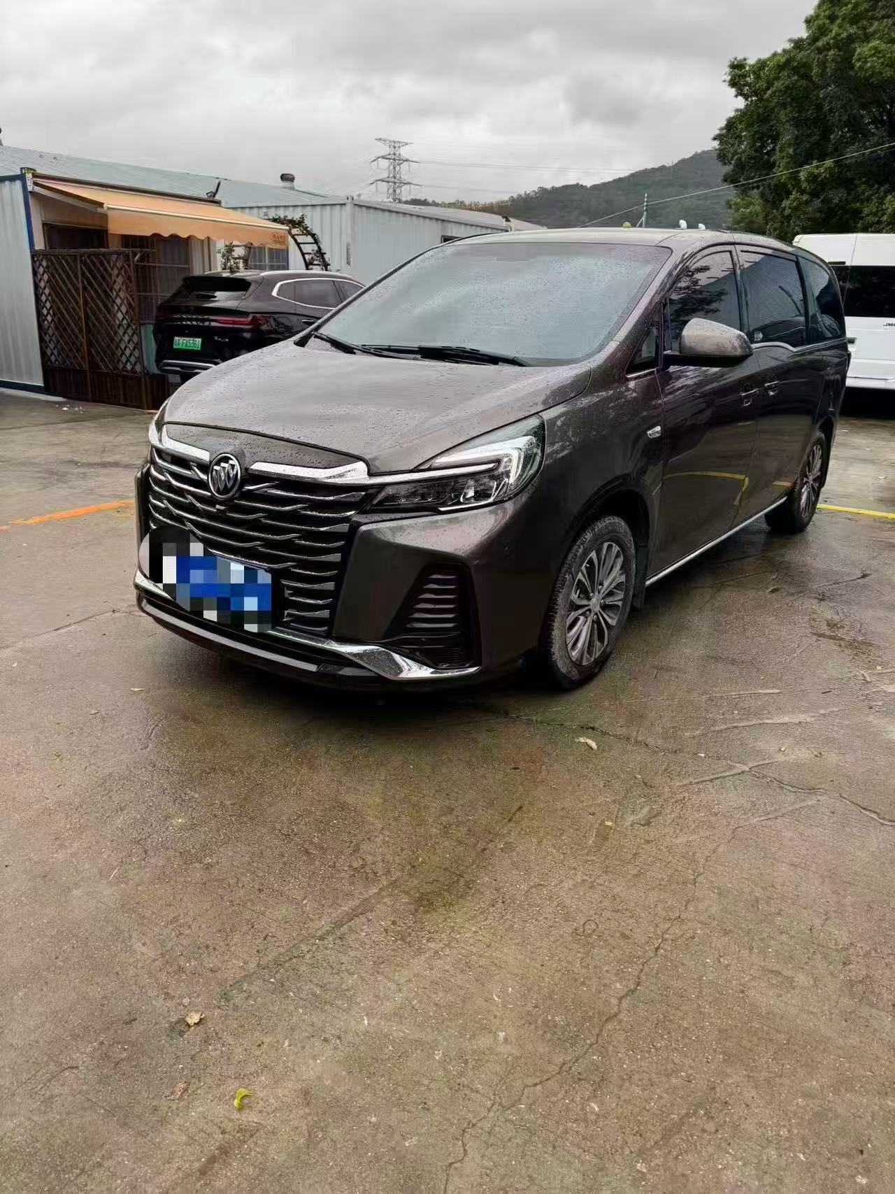 GL8 Landport 48V 2.0T 652T Smart Luxury