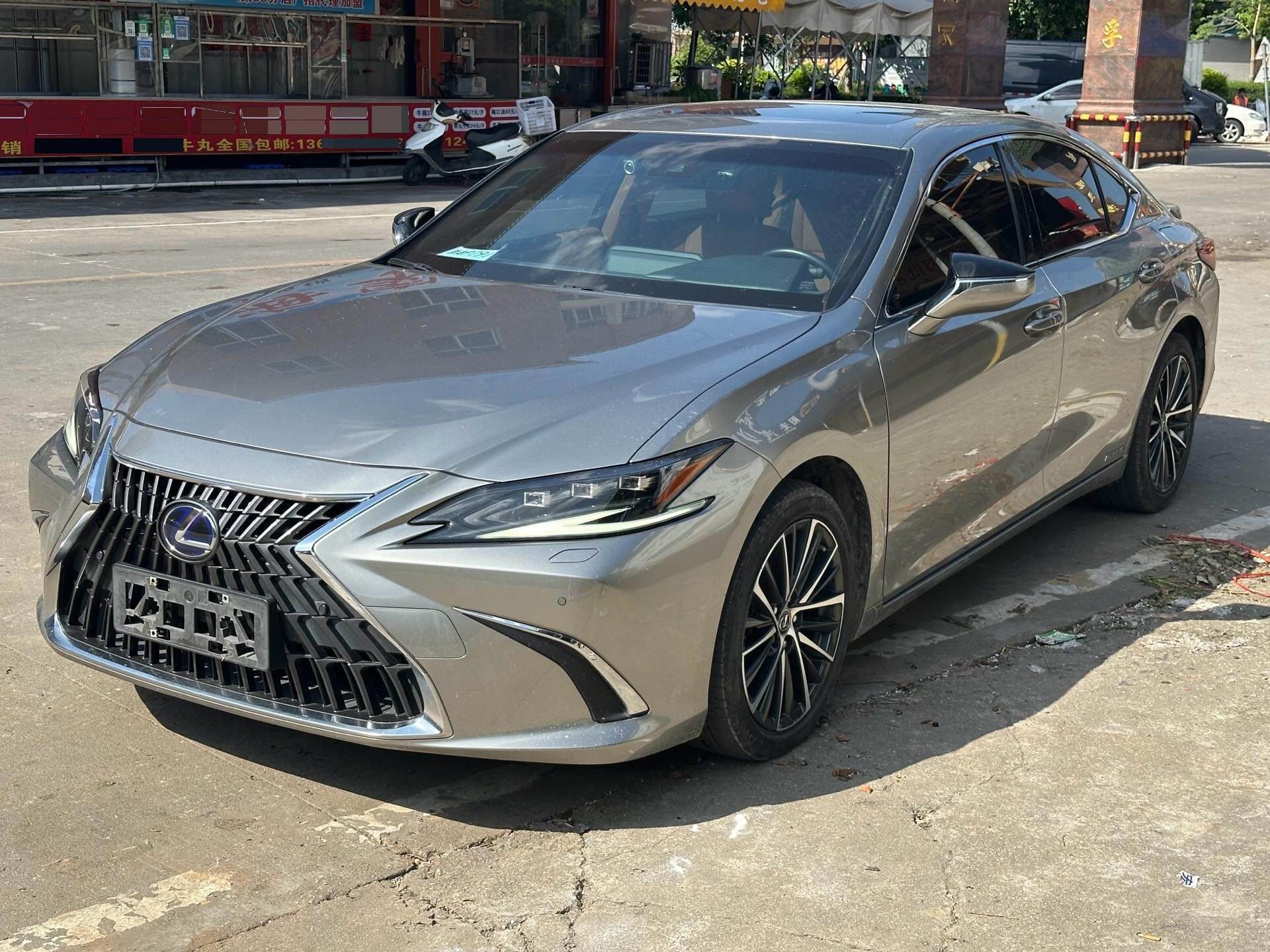 ES300h 2.5 CVT Premium
