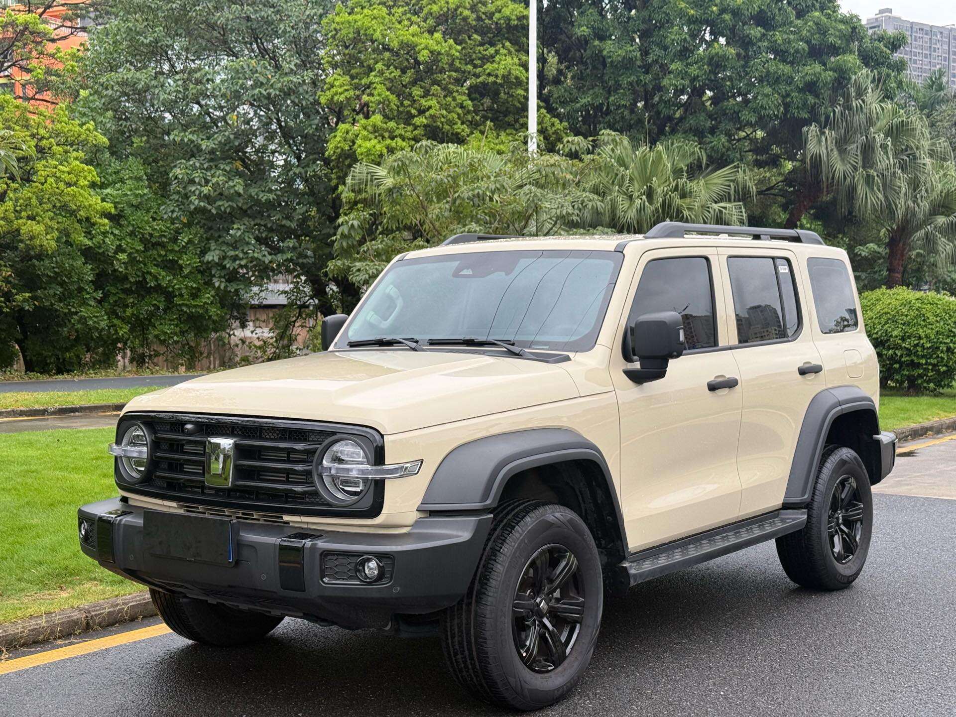2025 Tank 300 2.0T Challenger
