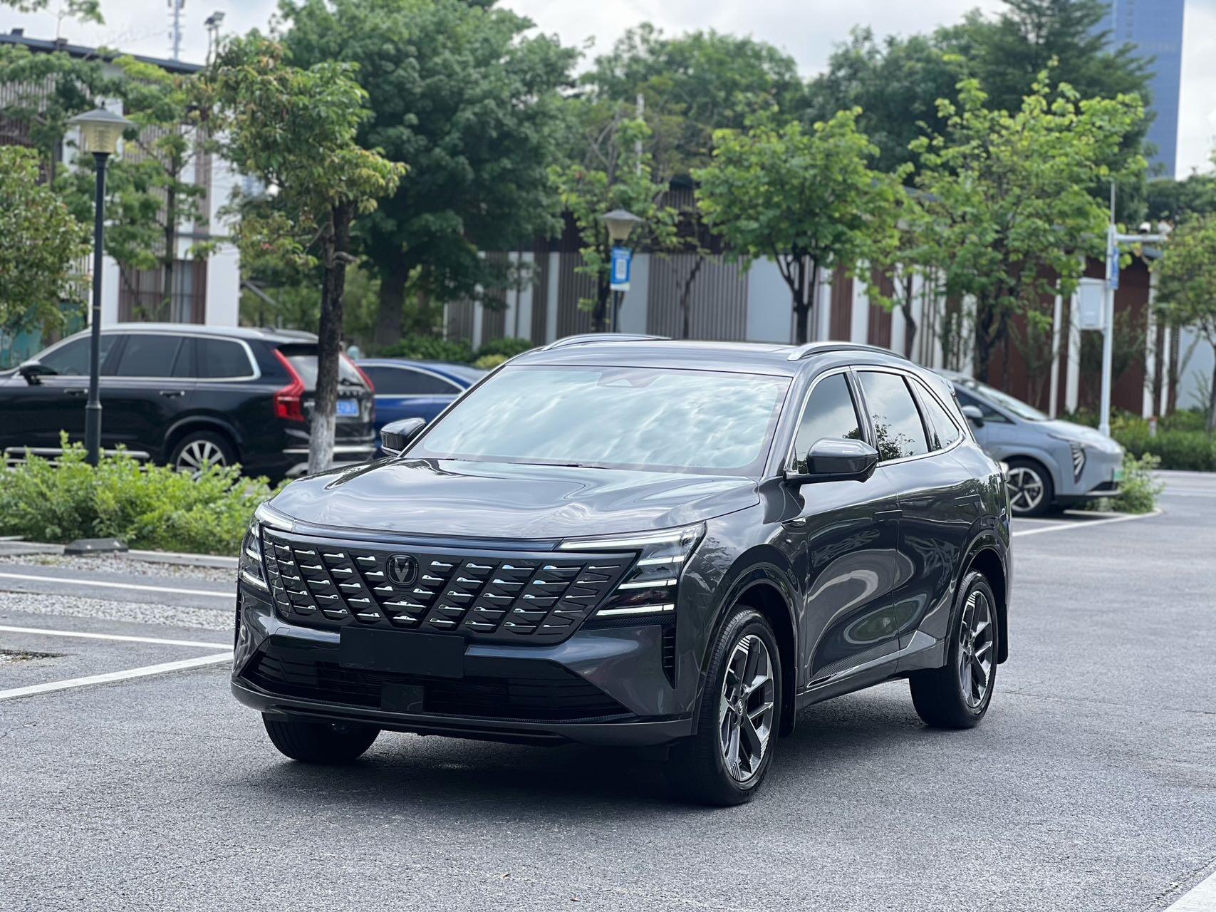 CS75 PLUS 1.5T New Blue Whale Luxury Edition