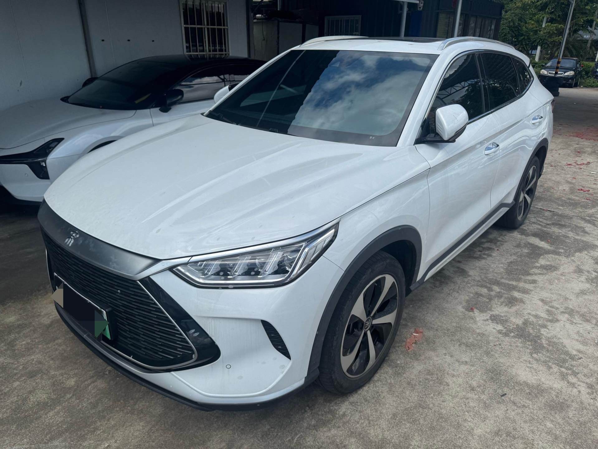 Siyang PLUS DM-i 1.5 CVT Junzhuan Edition 110KM Flagship