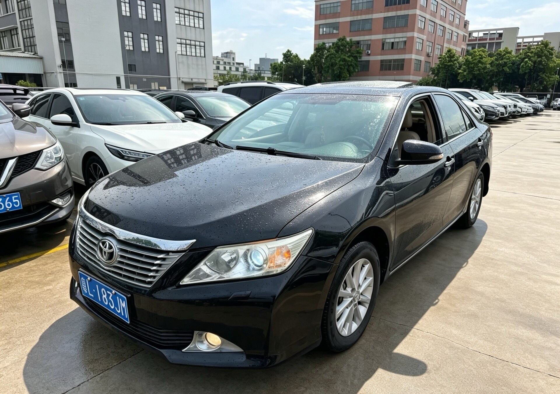 Camry 2.5 G Luxury Edition