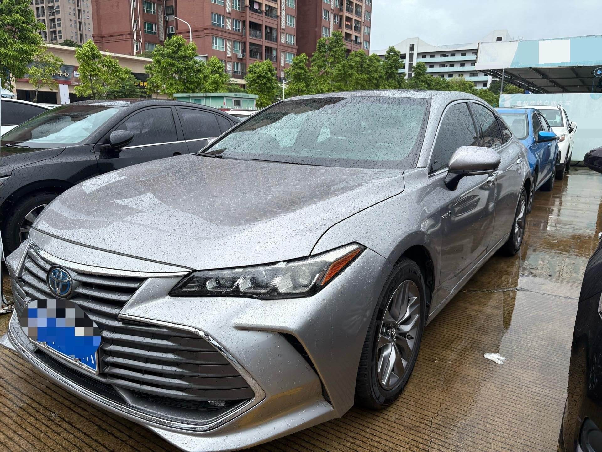 2019 Avalon Hybrid 2.5 CVT Luxury Edition
