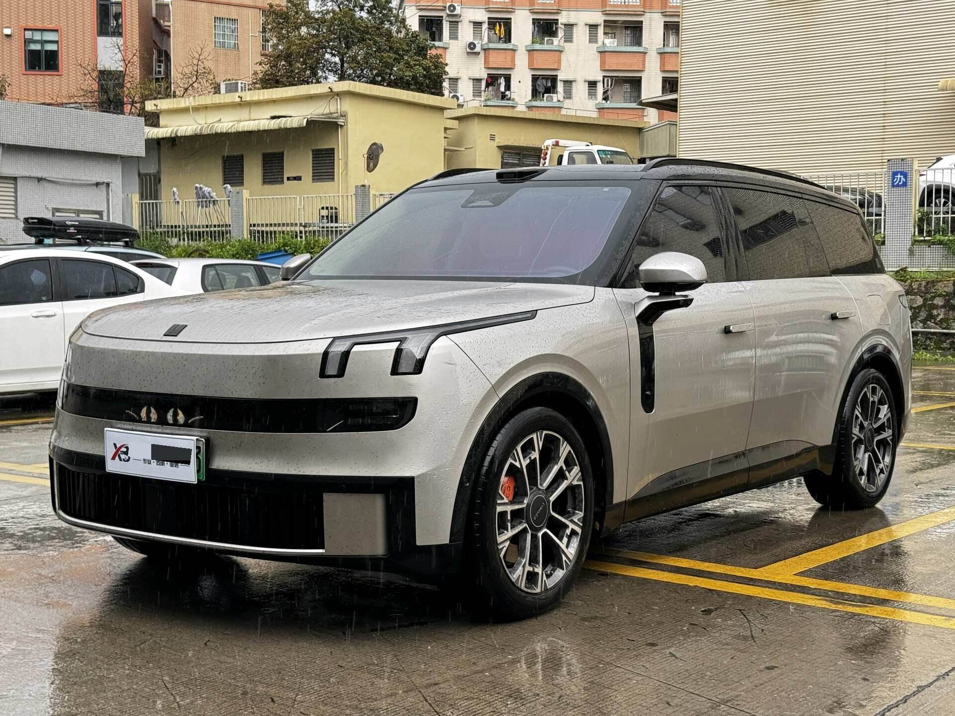 2025 Lynk & Co 900 2.0T Ultra
