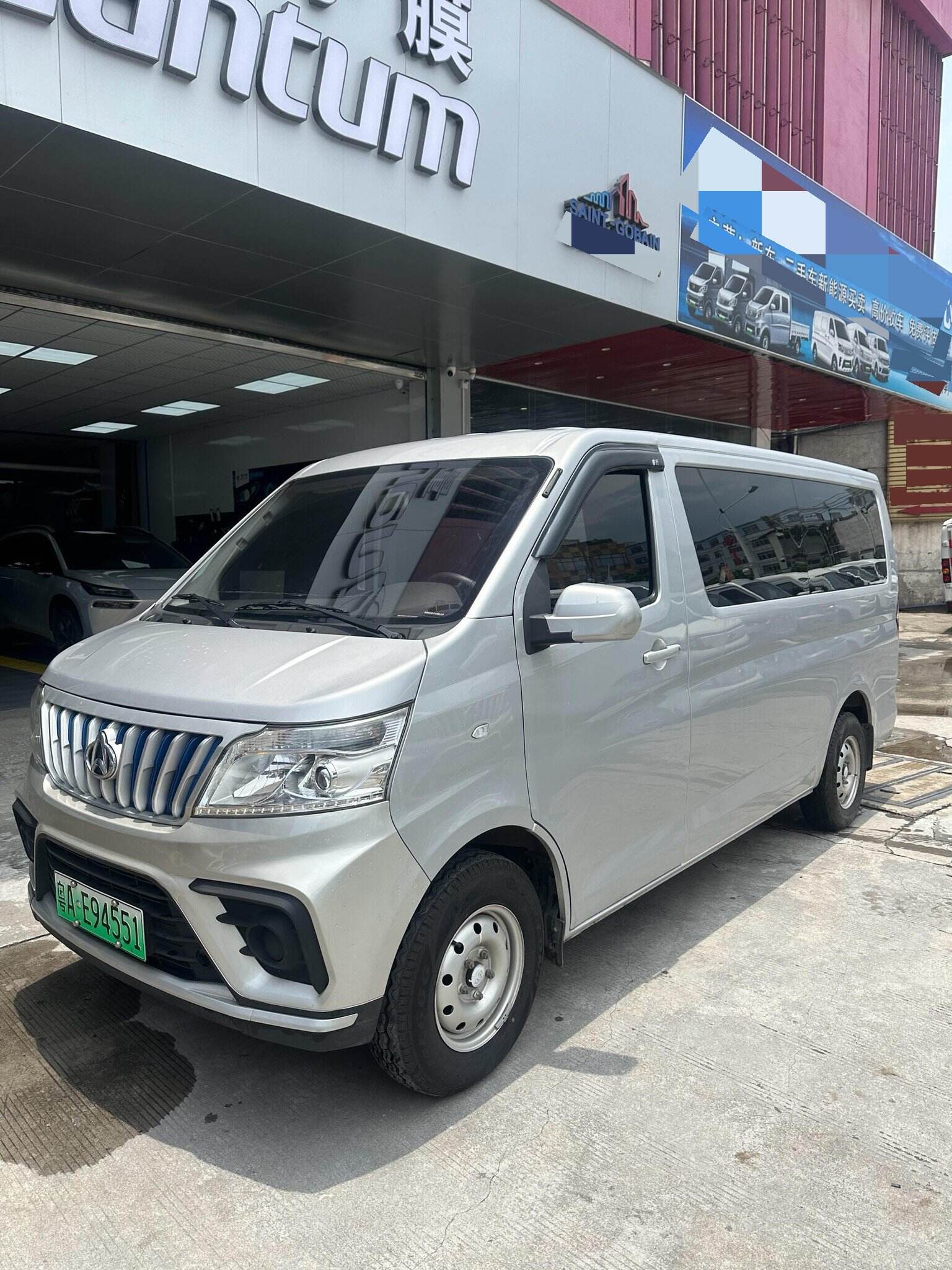2025 Ruixing EM80 Wealth Edition, Passenger Version, Comfort Model, 6 Seats, 300 km Range, Sliding Doors on Both Sides