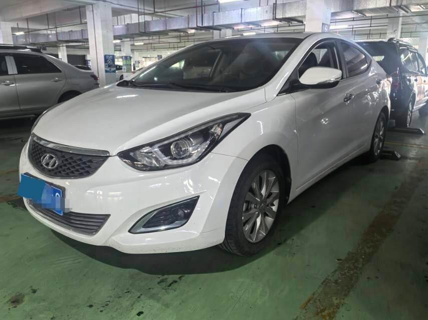Lantra 1.6 DLX Premium