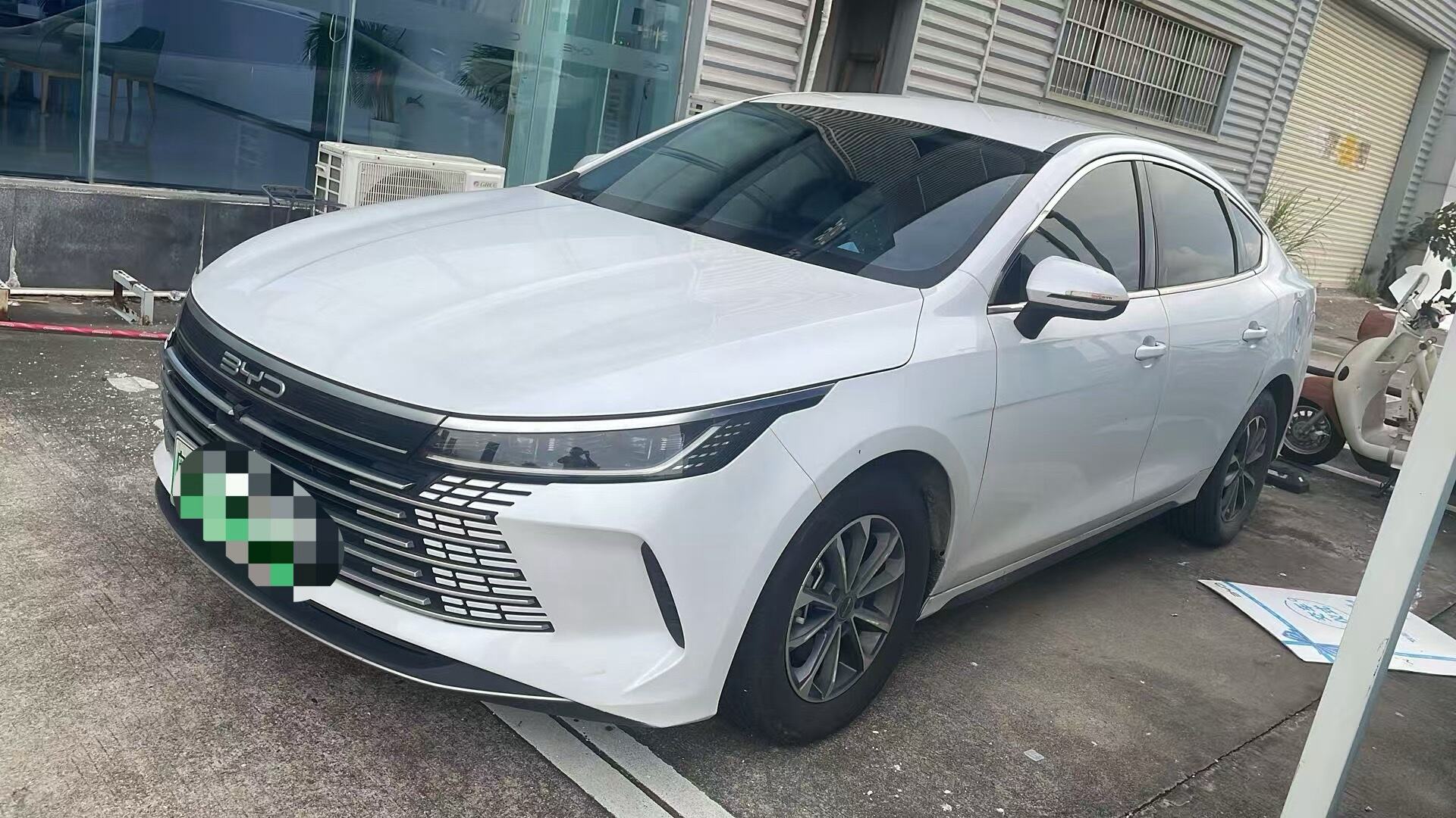 驱逐舰05 DM-i 1.5 Infinite Honor Edition 55KM Luxury