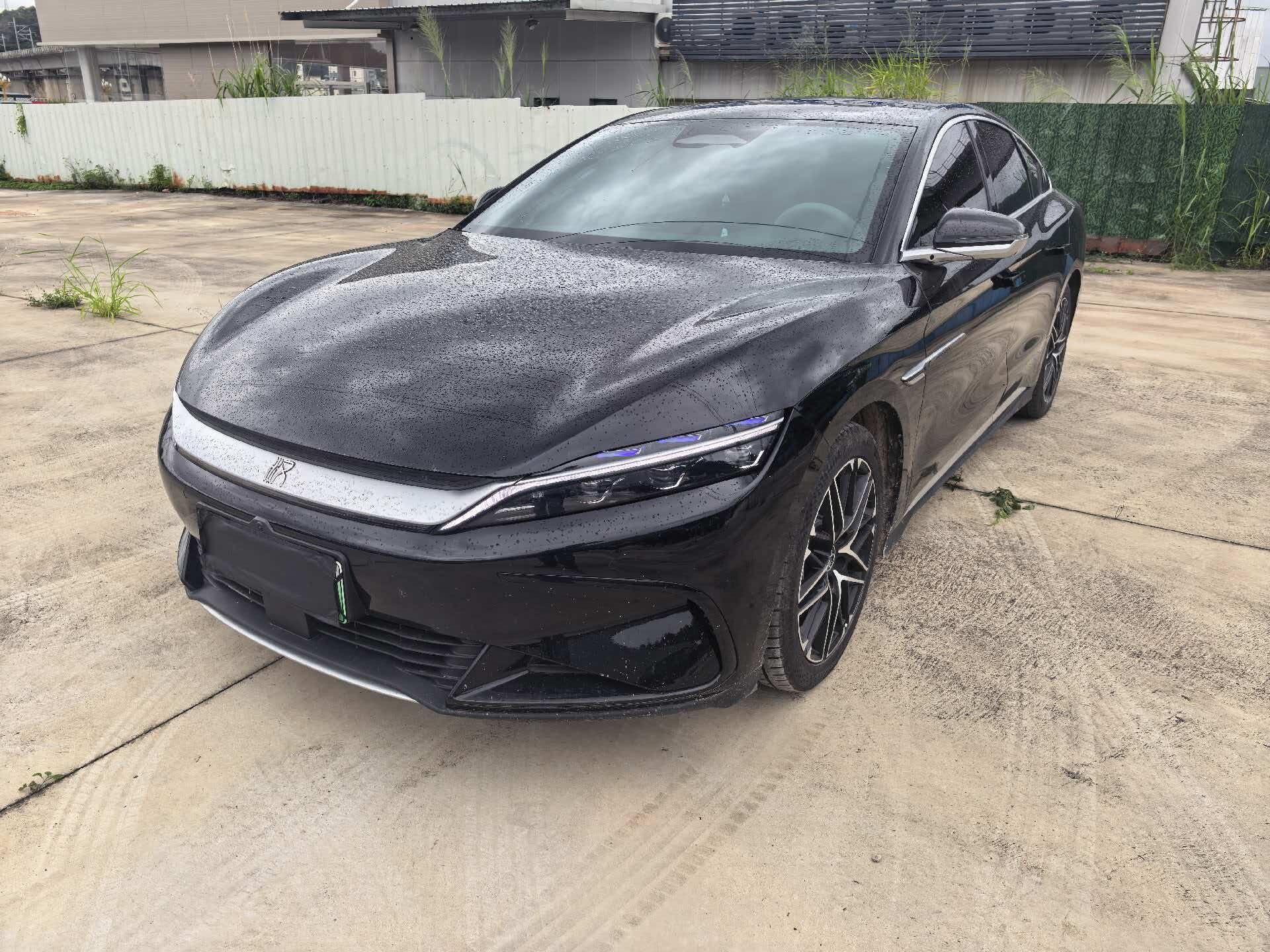 HAN EV 605KM Premium Edition