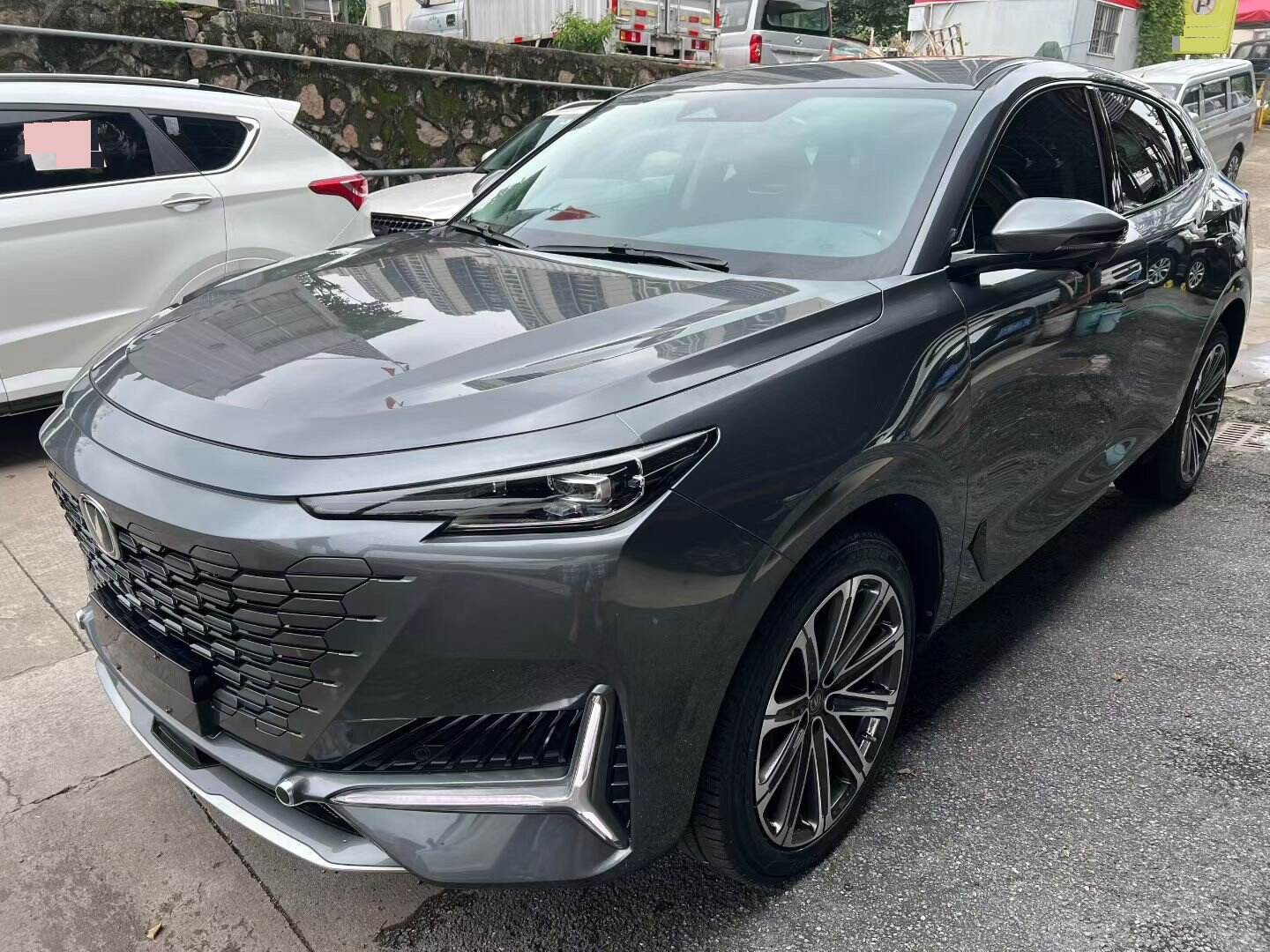 UNI-K 2.0T Luxury Edition