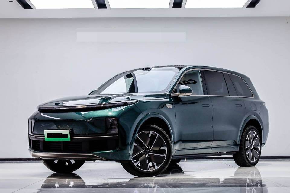 2025 L9 Ultra Smart Refresh Edition