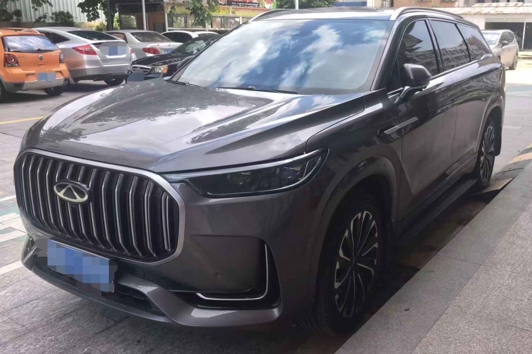 Ruihu 9 2.0T 400T 2WD Premium Edition 7-seater