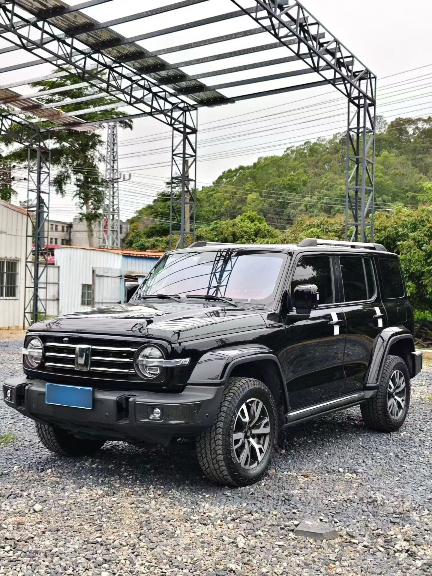 坦克300 2.0T 城市版 很有型