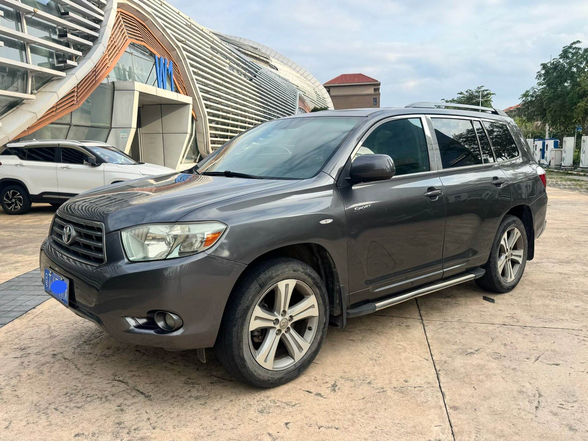 2012 Highlander 2.7 2WD 7-seat Luxury Edition