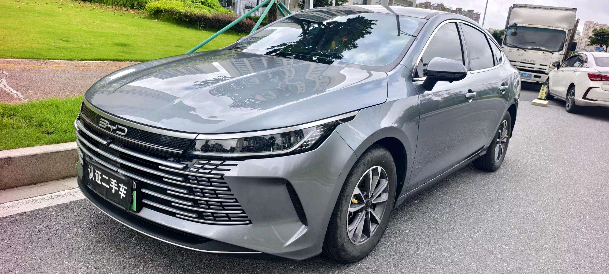 驱逐舰05 DM-i 1.5 Infinite Honor Edition 55KM Luxury