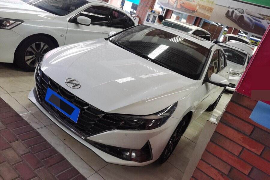 Elantra Sedan 1.5 CVT LUX Premium Edition