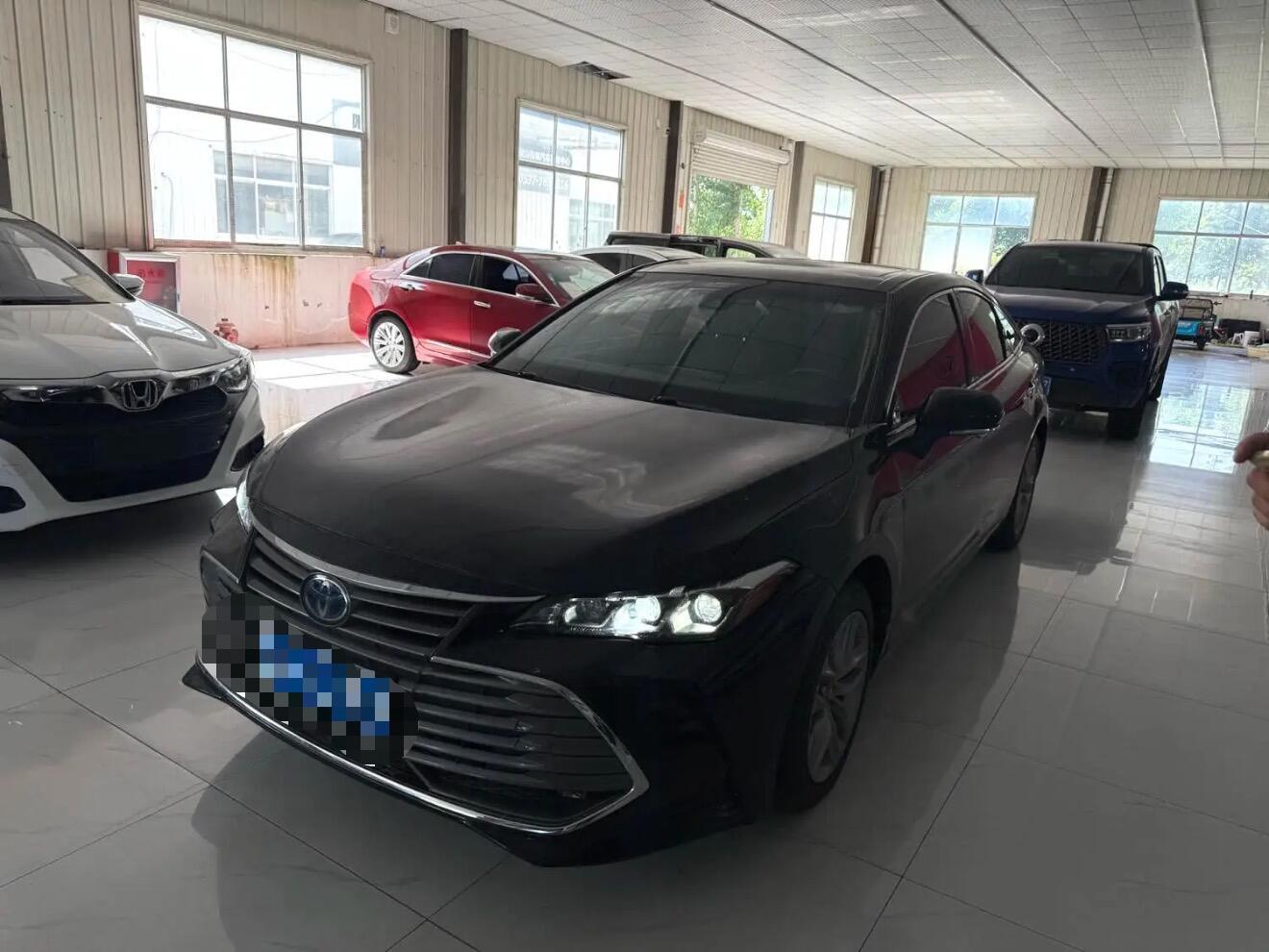 2019 Avalon Hybrid 2.5 CVT Luxury Edition