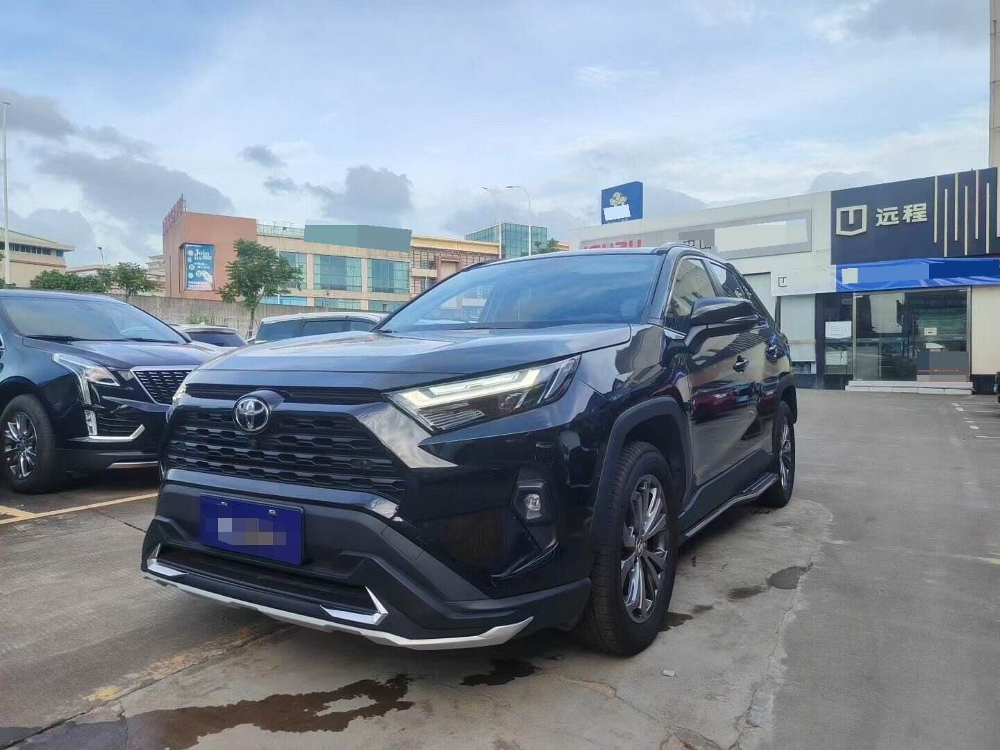 2023 RAV4 Honran 2.0 CVT Two-Wheel Drive Fashion Plus Edition